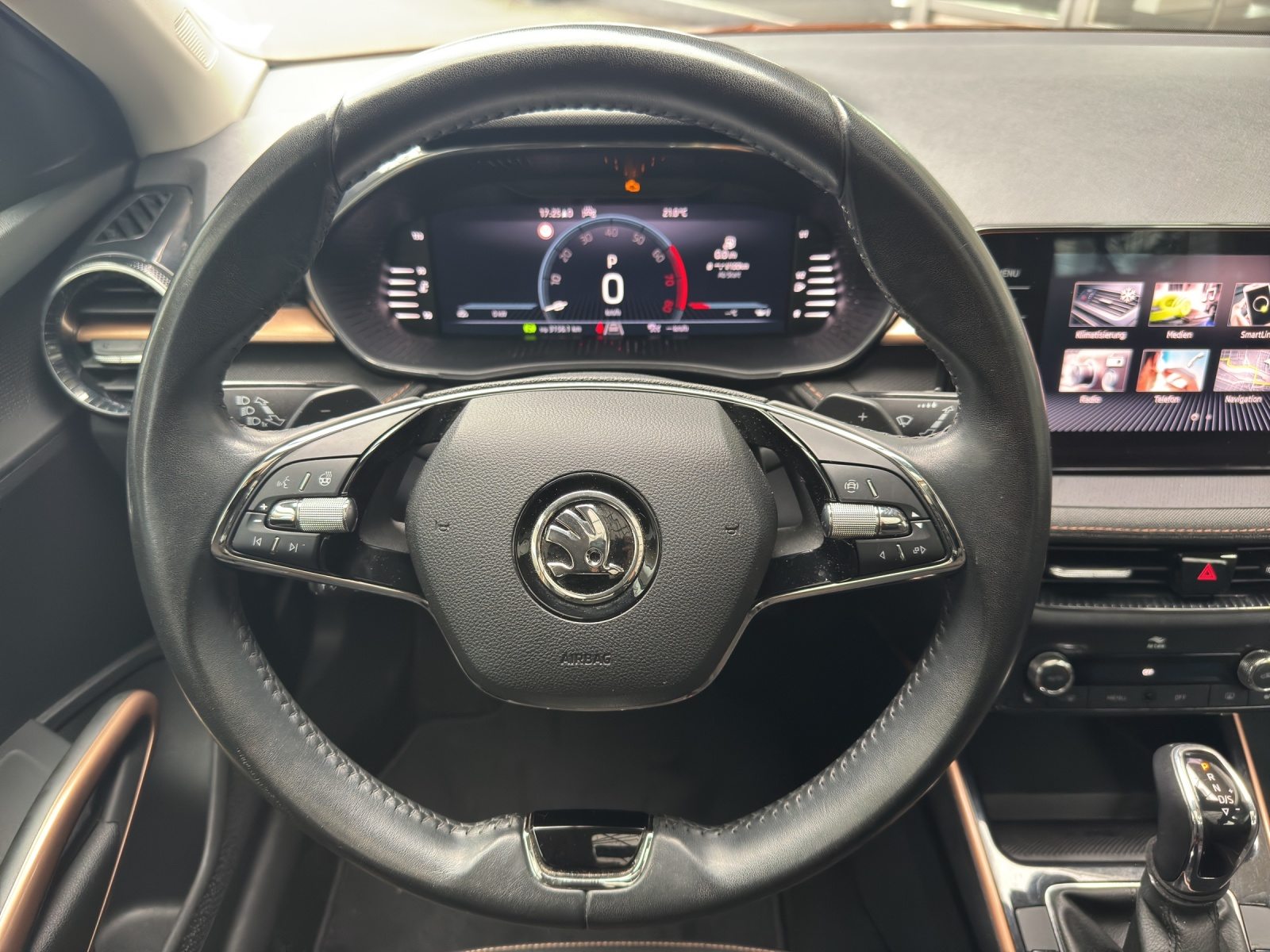 SKODA FABIA First Edition, Essence, Occasion / Utilisé, Automatique - 7