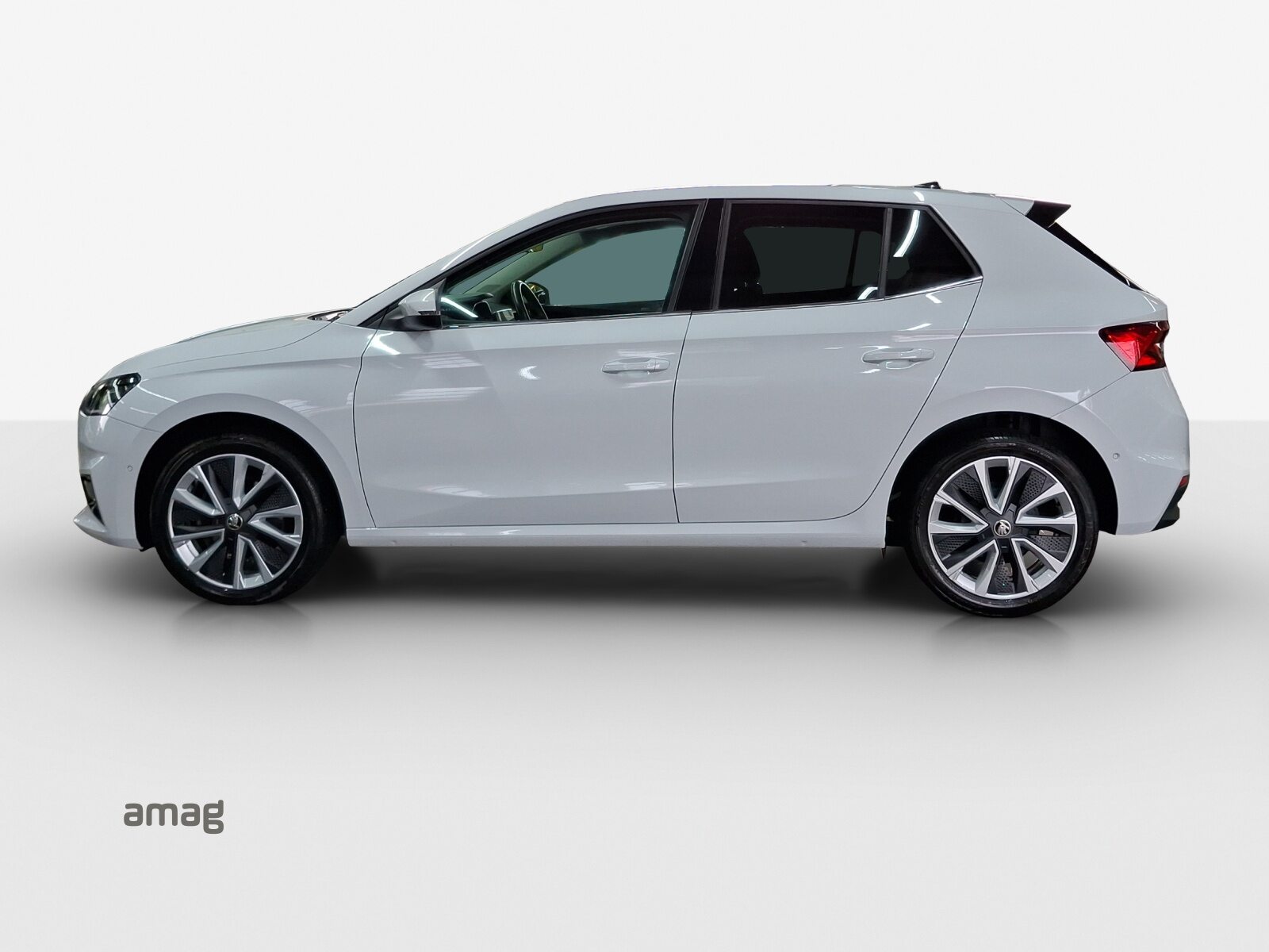 SKODA FABIA Style, Petrol, Second hand / Used, Automatic - 2