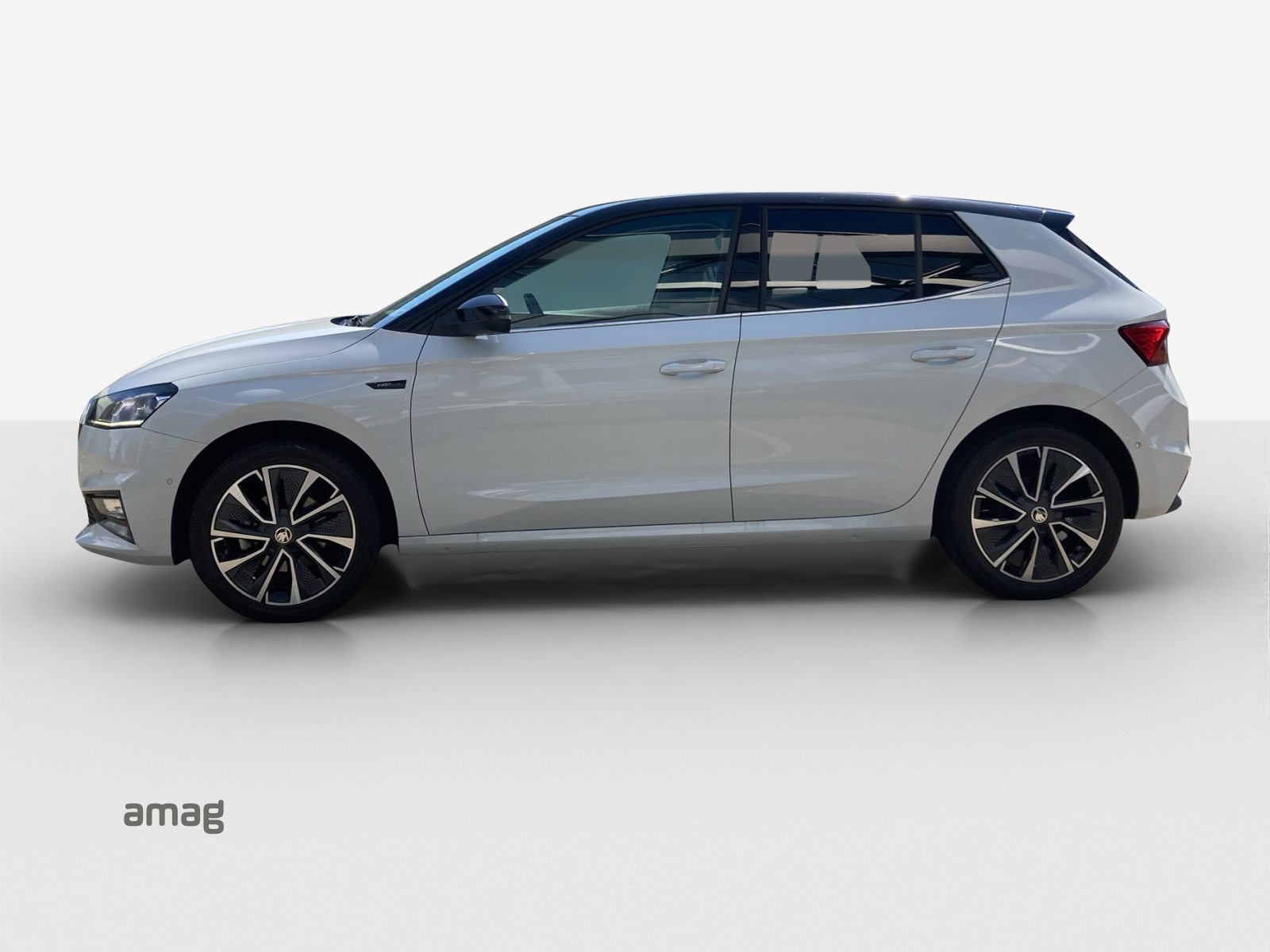 SKODA FABIA First Edition, Essence, Occasion / Utilisé, Automatique - 2
