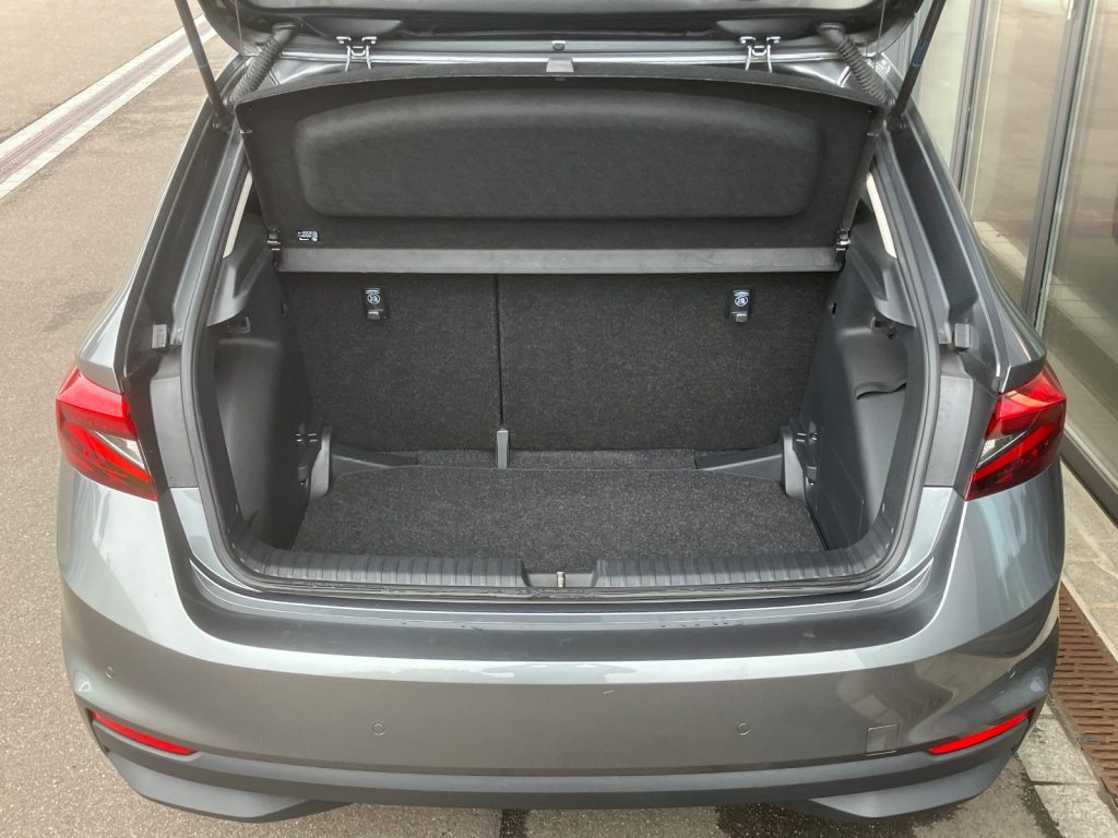 SKODA FABIA 1.0 TSI Selection DSG, Benzin, Occasion / Gebraucht, Automatik - 6