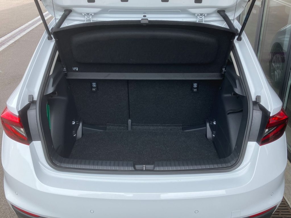 SKODA FABIA 1.0 TSI Selection DSG, Benzin, Occasion / Gebraucht, Automatik - 6