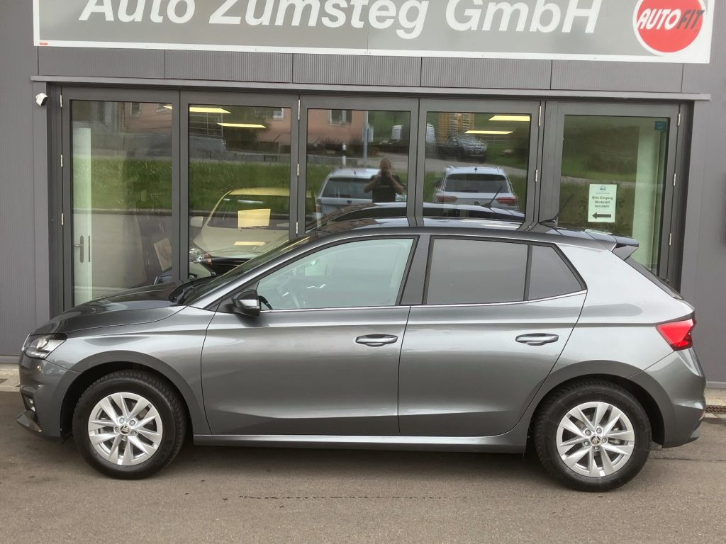 SKODA FABIA 1.0 TSI Selection DSG, Benzin, Occasion / Gebraucht, Automatik - 2