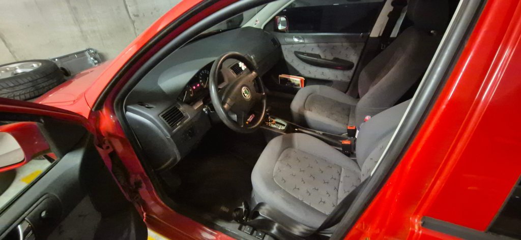 SKODA FABIA 1.4 16V 75 Comfort, Essence, Occasion / Utilisé, Automatique - 4