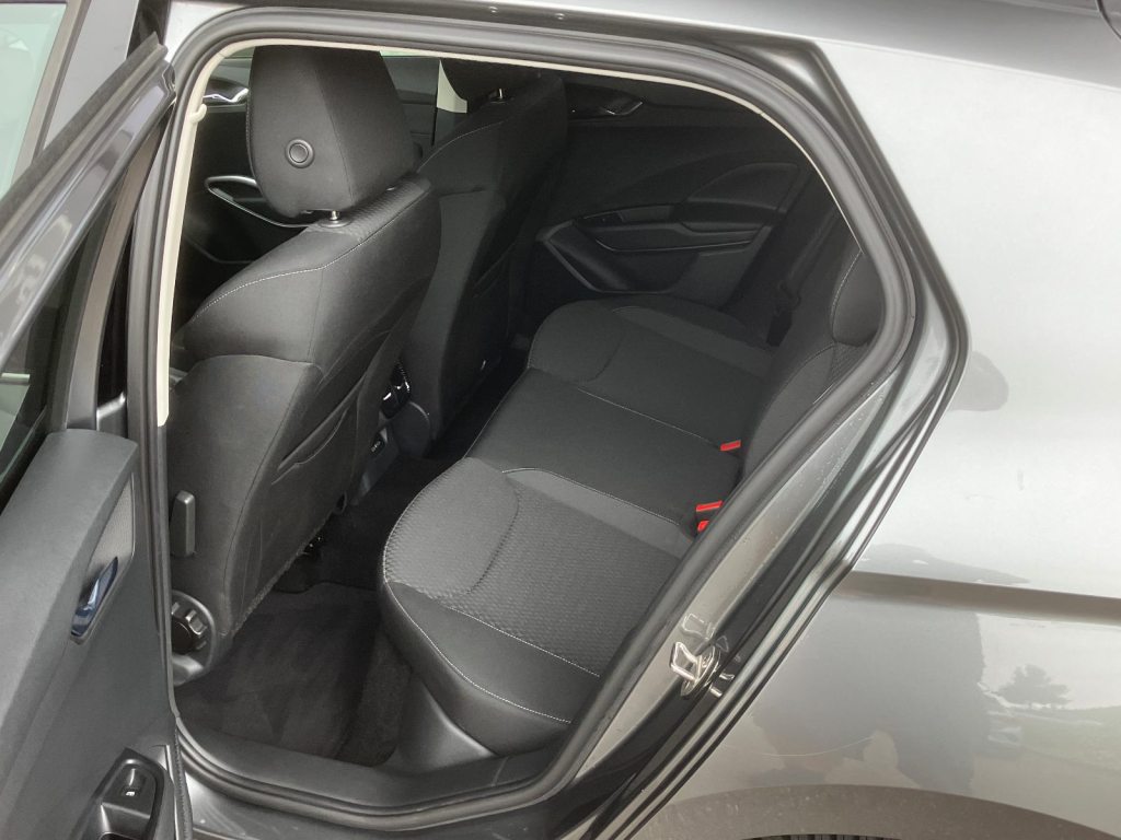 SKODA FABIA 1.0 TSI Selection DSG, Benzin, Occasion / Gebraucht, Automatik - 5