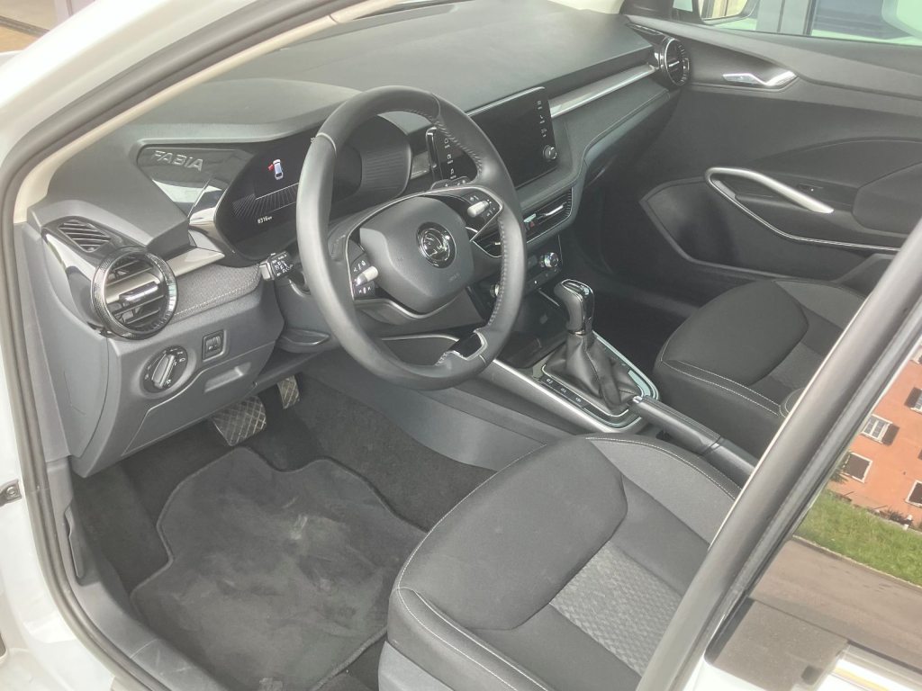 SKODA FABIA 1.0 TSI Selection DSG, Benzin, Occasion / Gebraucht, Automatik - 4