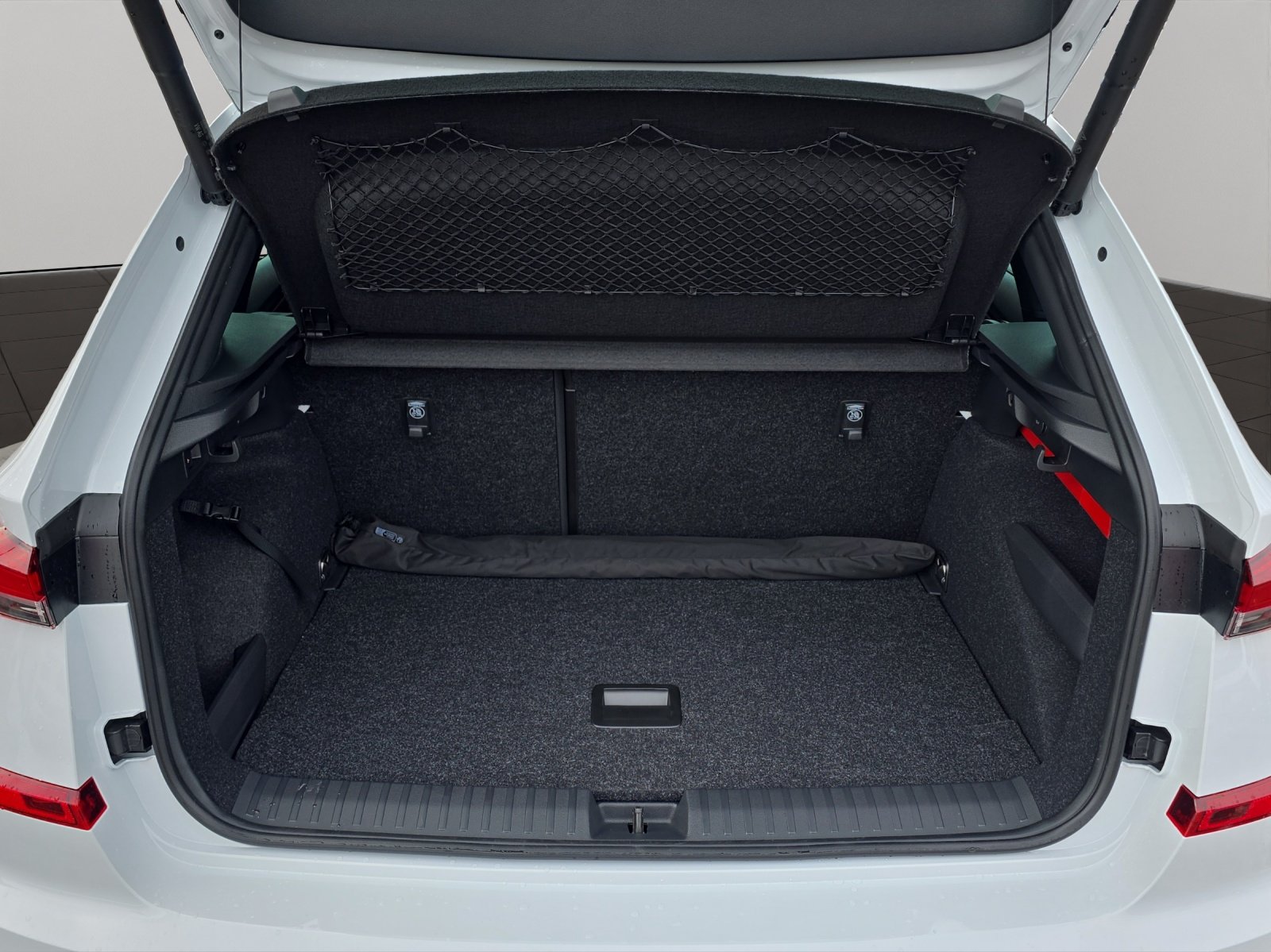 SKODA Kamiq 1.0 TSI Dynamic DSG, Benzin, Neuwagen, Automatik - 6