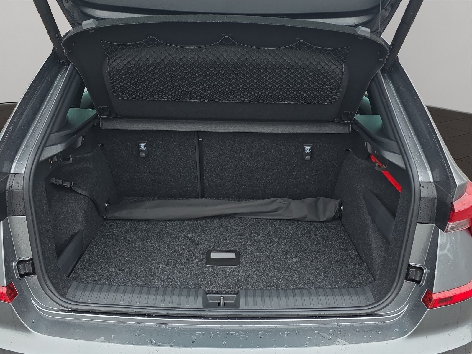 SKODA Kamiq 1.5 TSI Dynamic DSG, Petrol, New car, Automatic - 6
