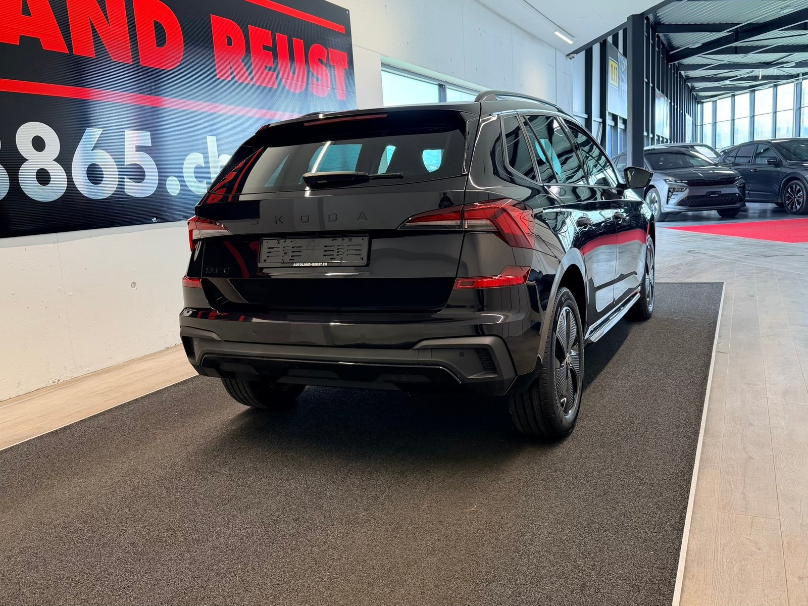 SKODA Kamiq 1.5 TSI Monte Carlo DSG, Petrol, New car, Automatic - 6