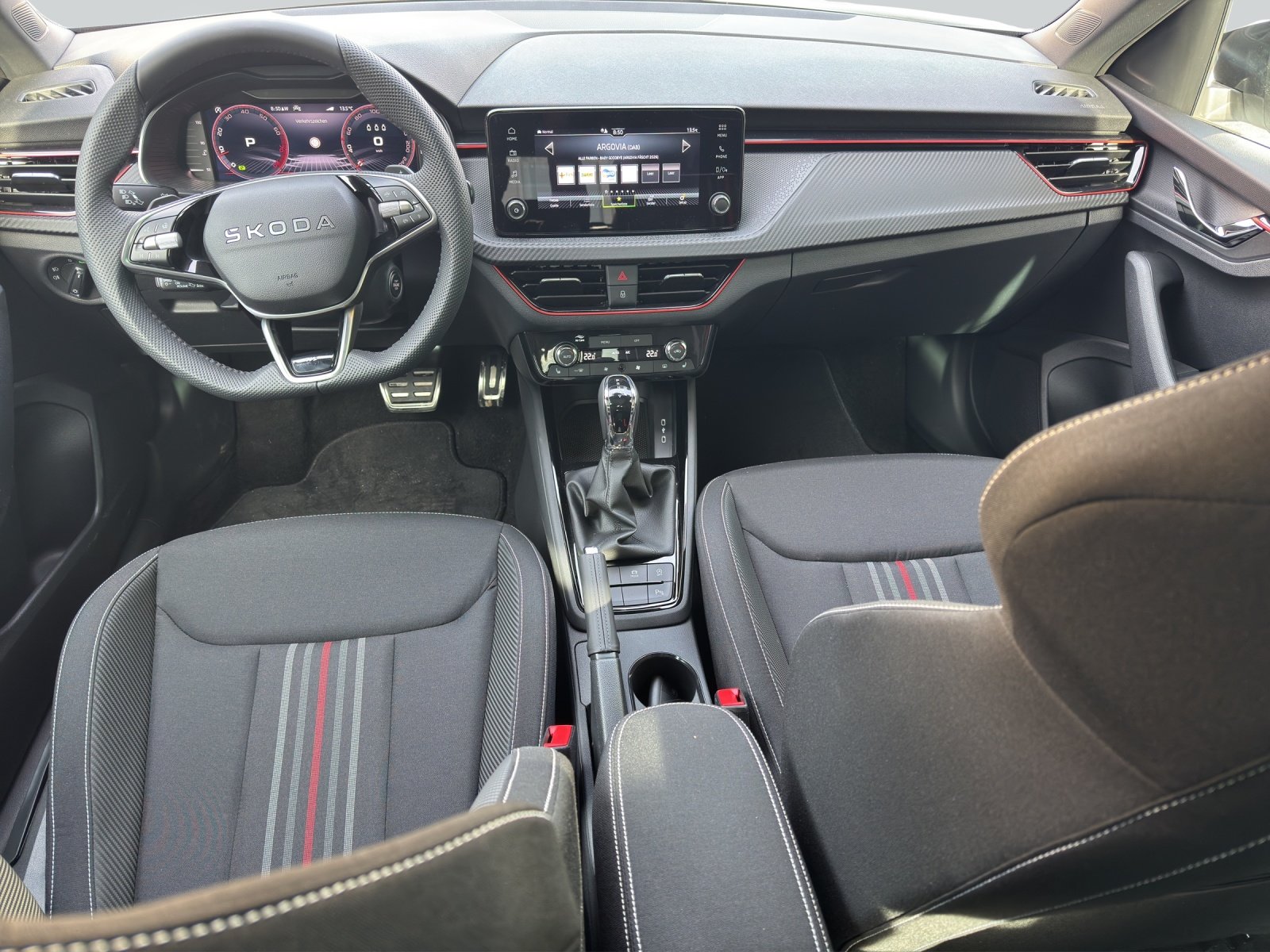 SKODA Kamiq 1.5 TSI Monte Carlo DSG, Petrol, New car, Automatic - 6