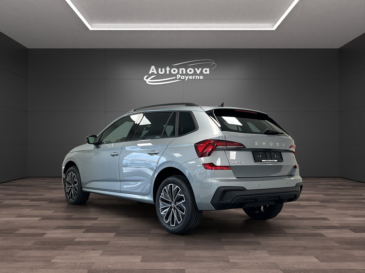 SKODA Kamiq 1.0 TSI Dynamic DSG, Petrol, New car, Automatic - 4