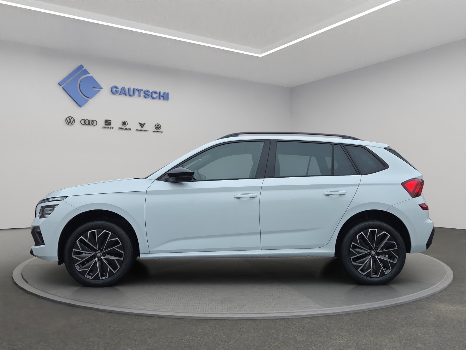 SKODA Kamiq 1.5 TSI Dynamic DSG, Petrol, New car, Automatic - 2