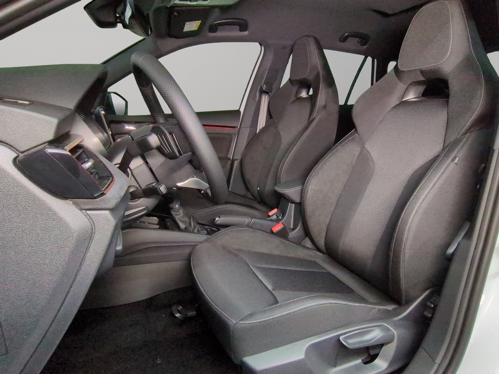 SKODA Kamiq 1.5 TSI Dynamic DSG, Benzin, Neuwagen, Automatik - 6