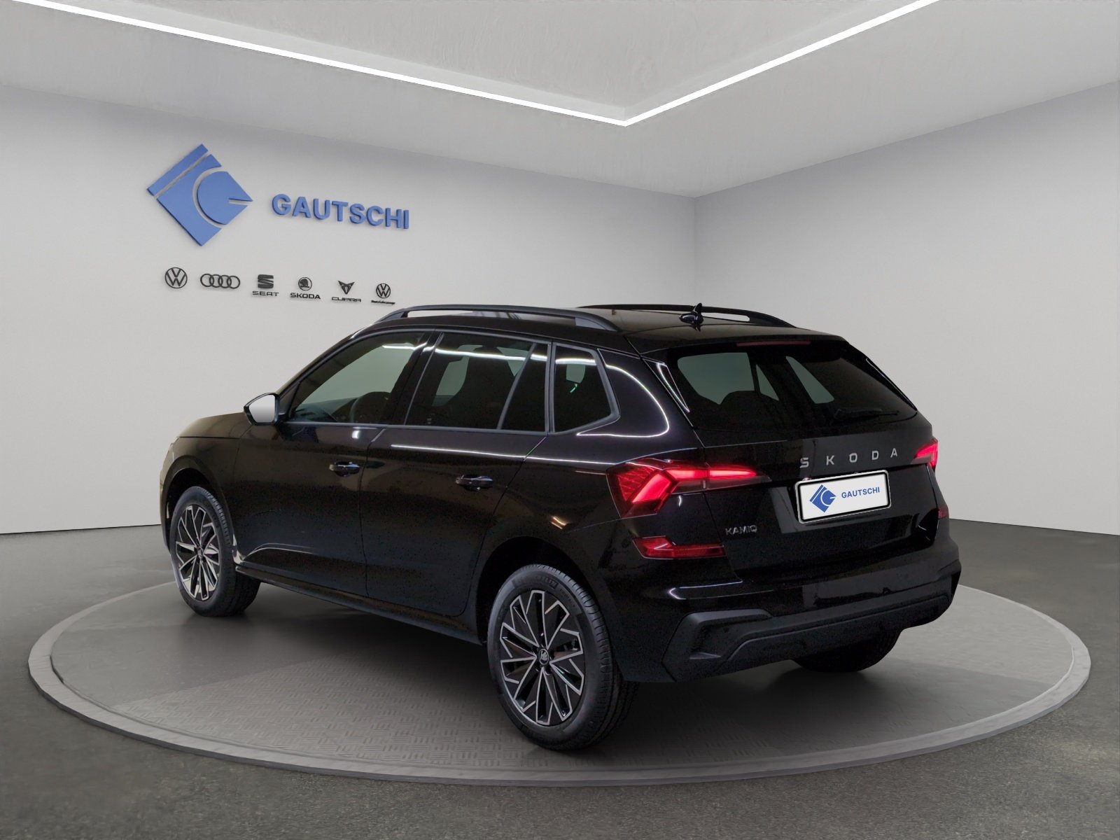 SKODA Kamiq 1.5 TSI Dynamic DSG, Petrol, New car, Automatic - 3