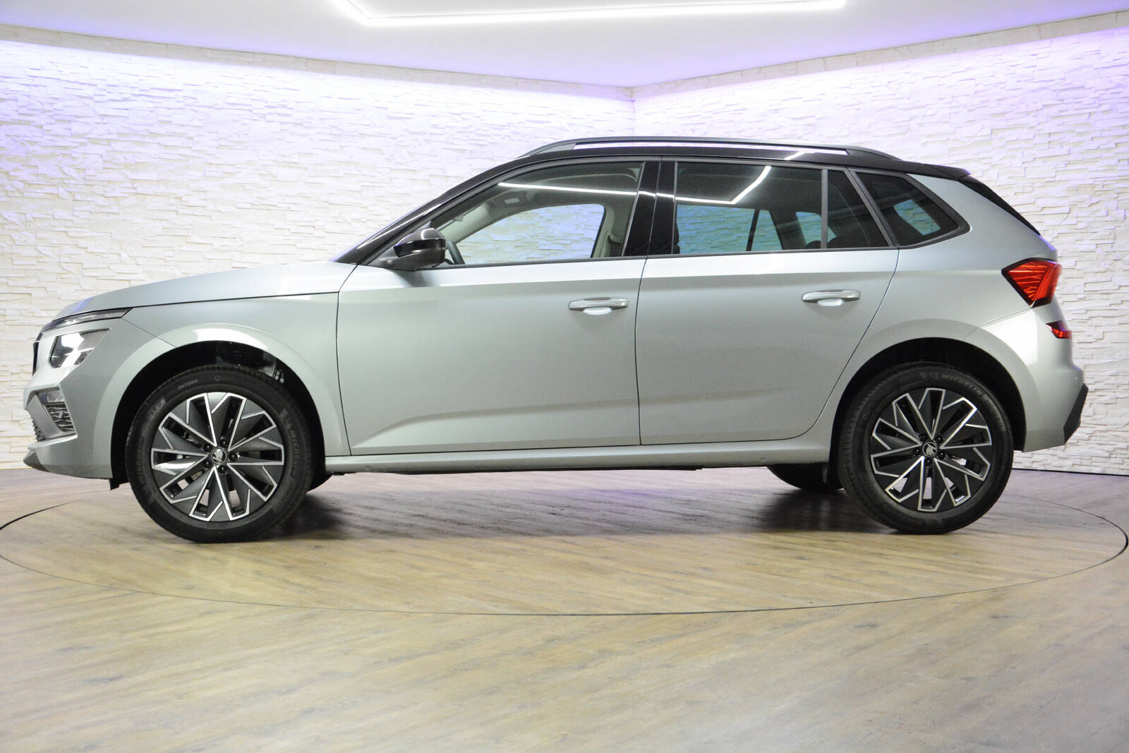 SKODA Kamiq 1.0 TSI Selection DSG, Essence, Voiture nouvelle, Automatique - 3