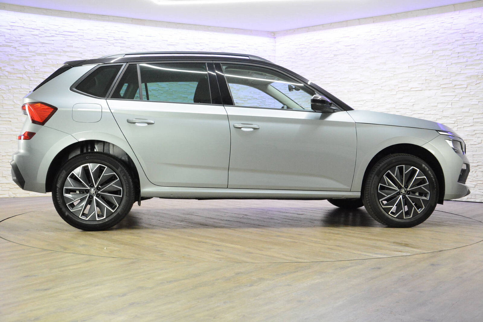 SKODA Kamiq 1.0 TSI Selection DSG, Essence, Voiture nouvelle, Automatique - 4