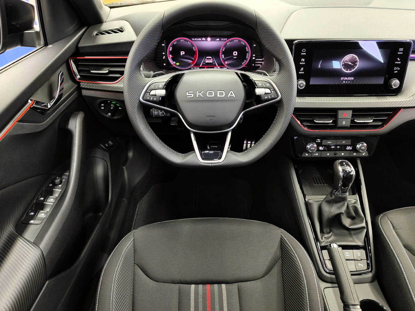 SKODA Kamiq 1.5 TSI Monte Carlo DSG, Benzin, Neuwagen, Automatik - 5