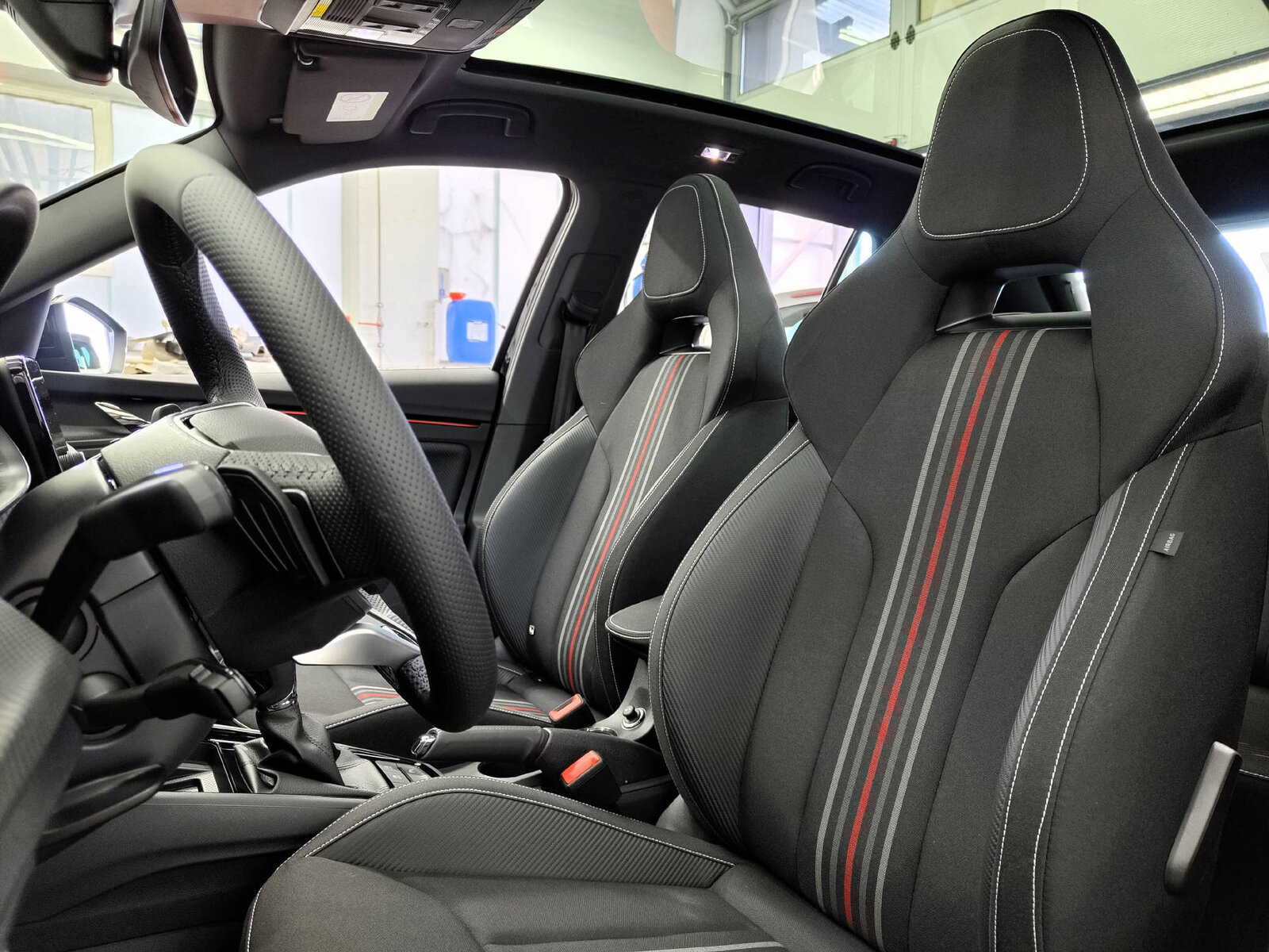 SKODA Kamiq 1.5 TSI Monte Carlo DSG, Benzin, Neuwagen, Automatik - 6