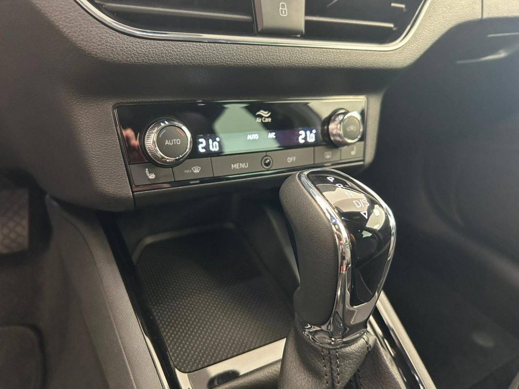 SKODA Kamiq 1.0 TSI Tour DSG, Petrol, Second hand / Used, Automatic - 6