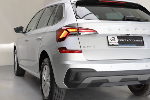 SKODA Kamiq 1.0 TSI Dynamic, Benzin, Occasion / Gebraucht, Automatik - 4