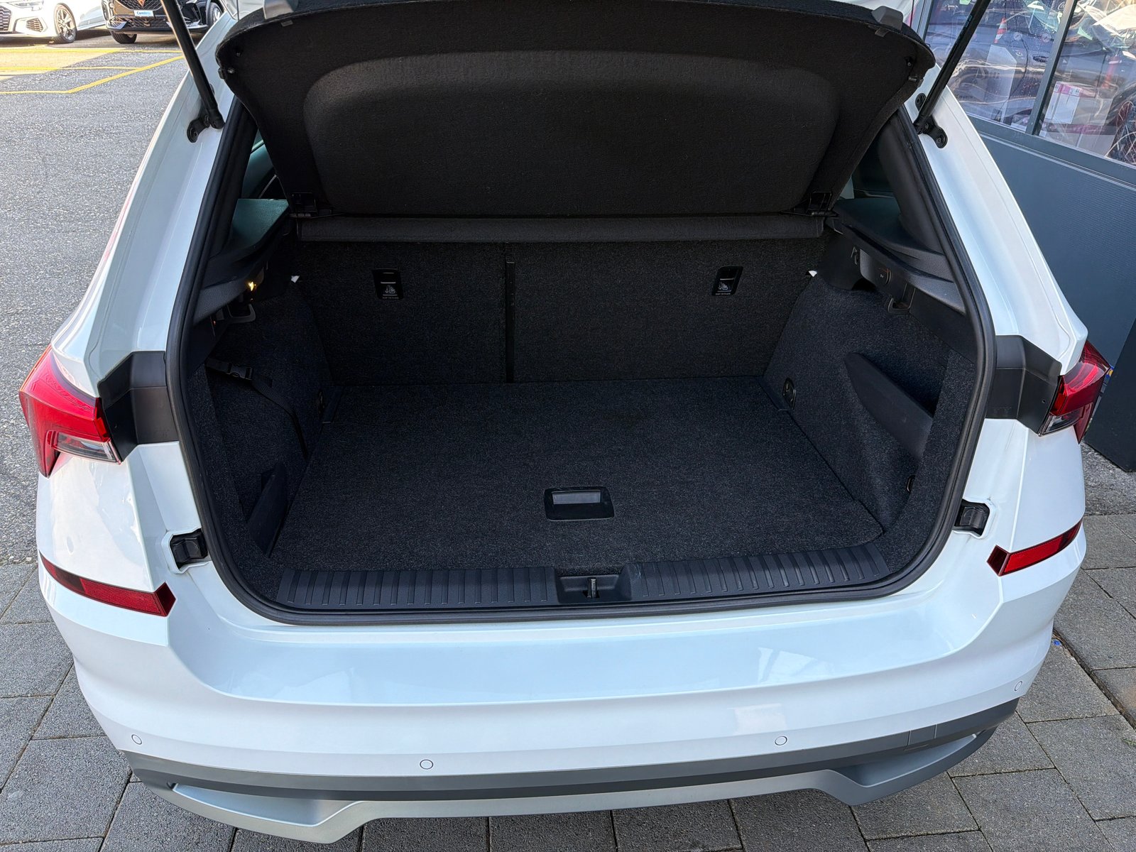 SKODA Kamiq 1.0 TSI Monte Carlo Style DSG, Essence, Occasion / Utilisé, Automatique - 6