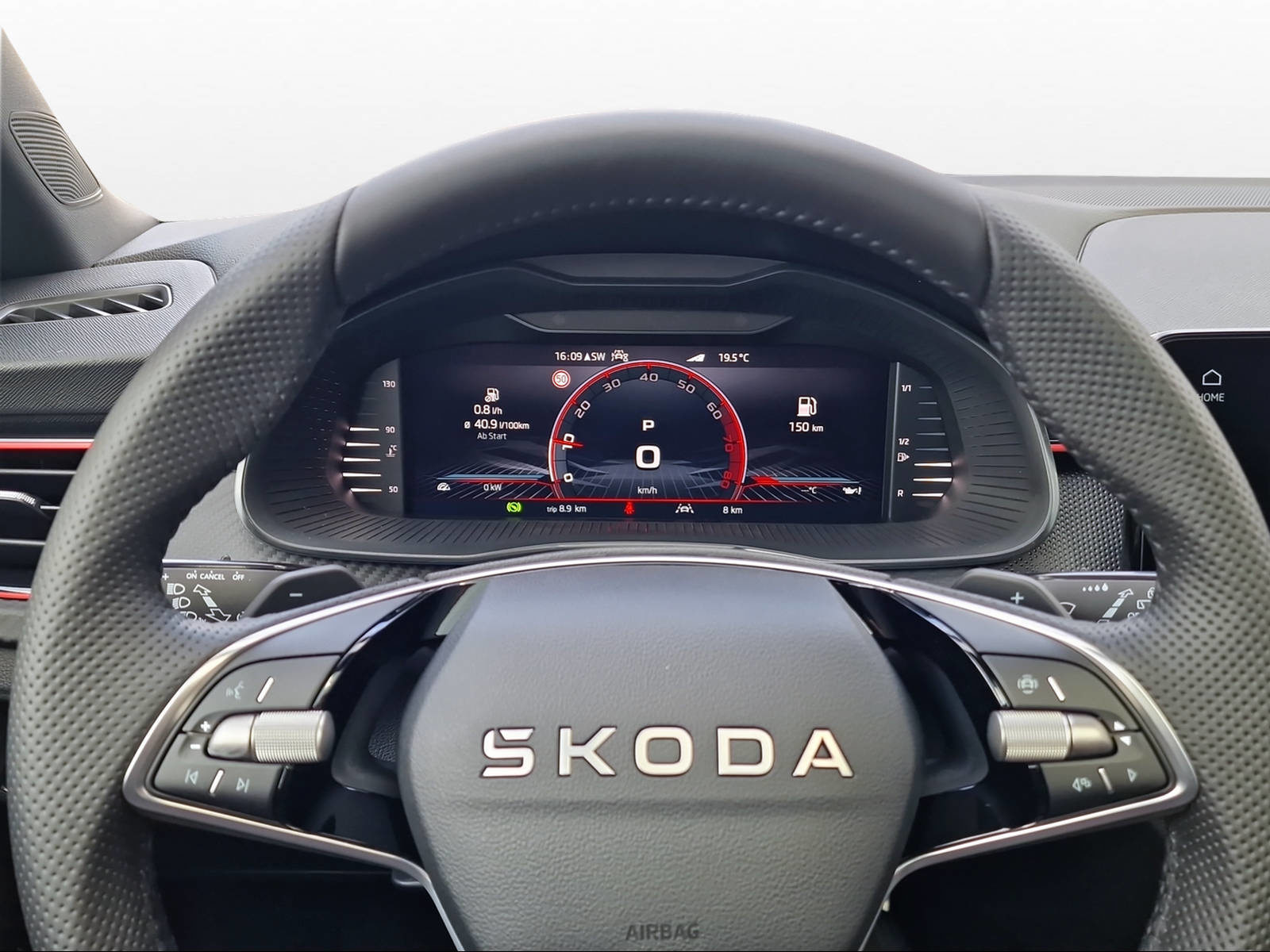 SKODA Kamiq Monte Carlo, Benzin, Occasion / Gebraucht, Automatik - 5