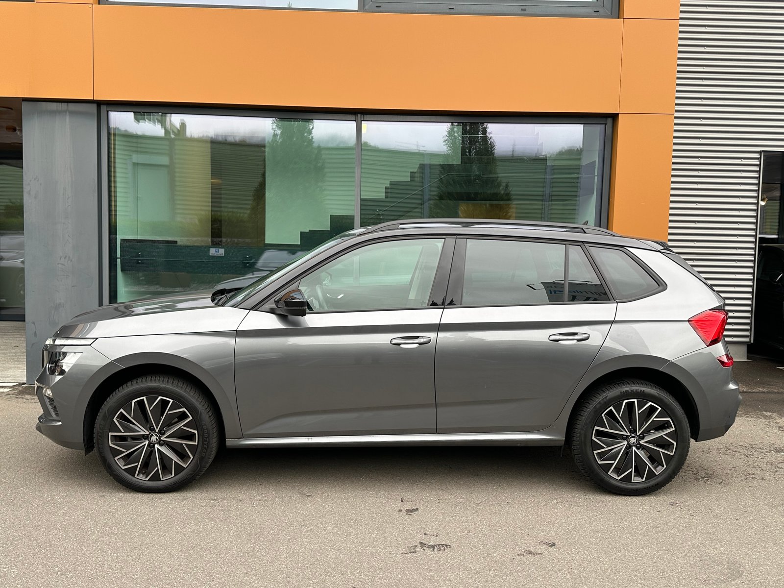 SKODA Kamiq 1.5 TSI Edition Plus DSG, Benzina, Occasioni / Usate, Automatico - 2