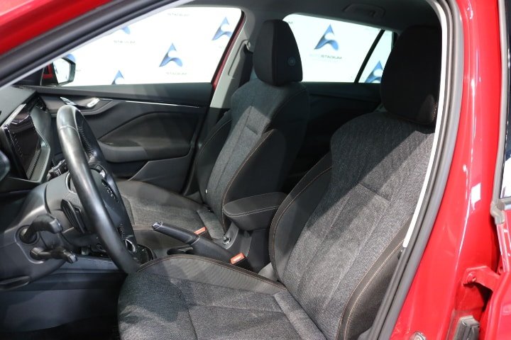 SKODA Kamiq 1.0 TSI Clever DSG, Petrol, Second hand / Used, Automatic - 5