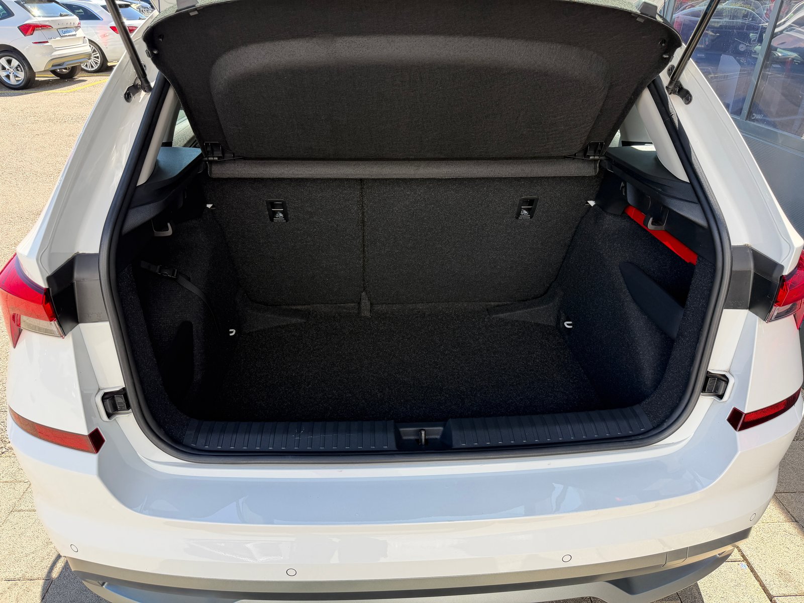 SKODA Kamiq 1.0 TSI Ambition DSG, Benzin, Occasion / Gebraucht, Automatik - 6