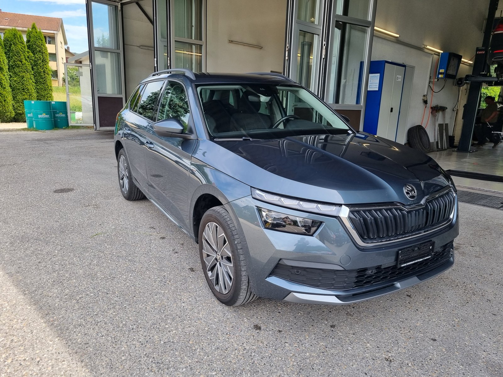 SKODA Kamiq 1.0 TSI Clever DSG, Benzin, Occasion / Gebraucht, Automatik - 2