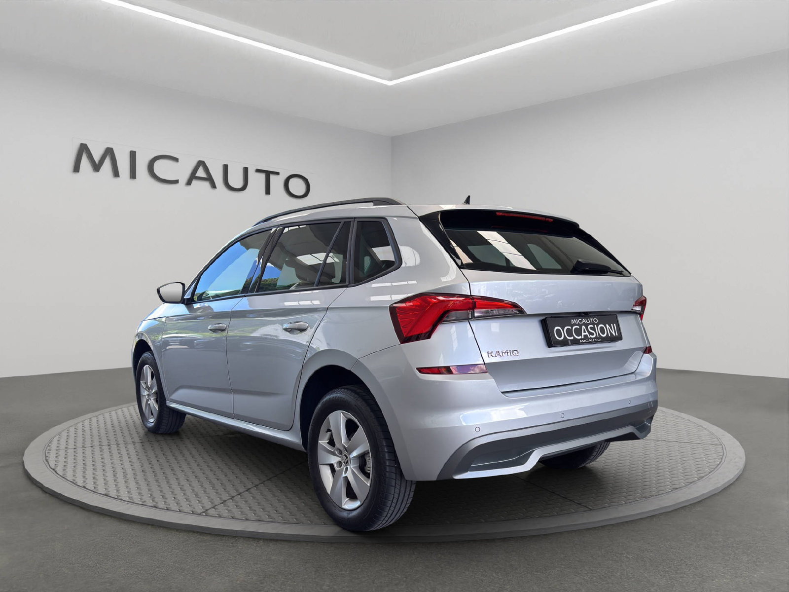 SKODA Kamiq 1.0 TSI Ambition DSG, Benzin, Occasion / Gebraucht, Automatik - 3
