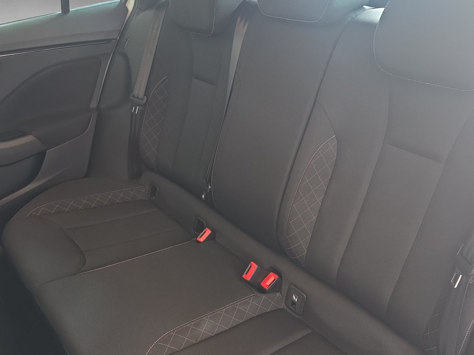 SKODA Kamiq 1.5 TSI Fresh DSG, Benzin, Occasion / Gebraucht, Automatik - 6