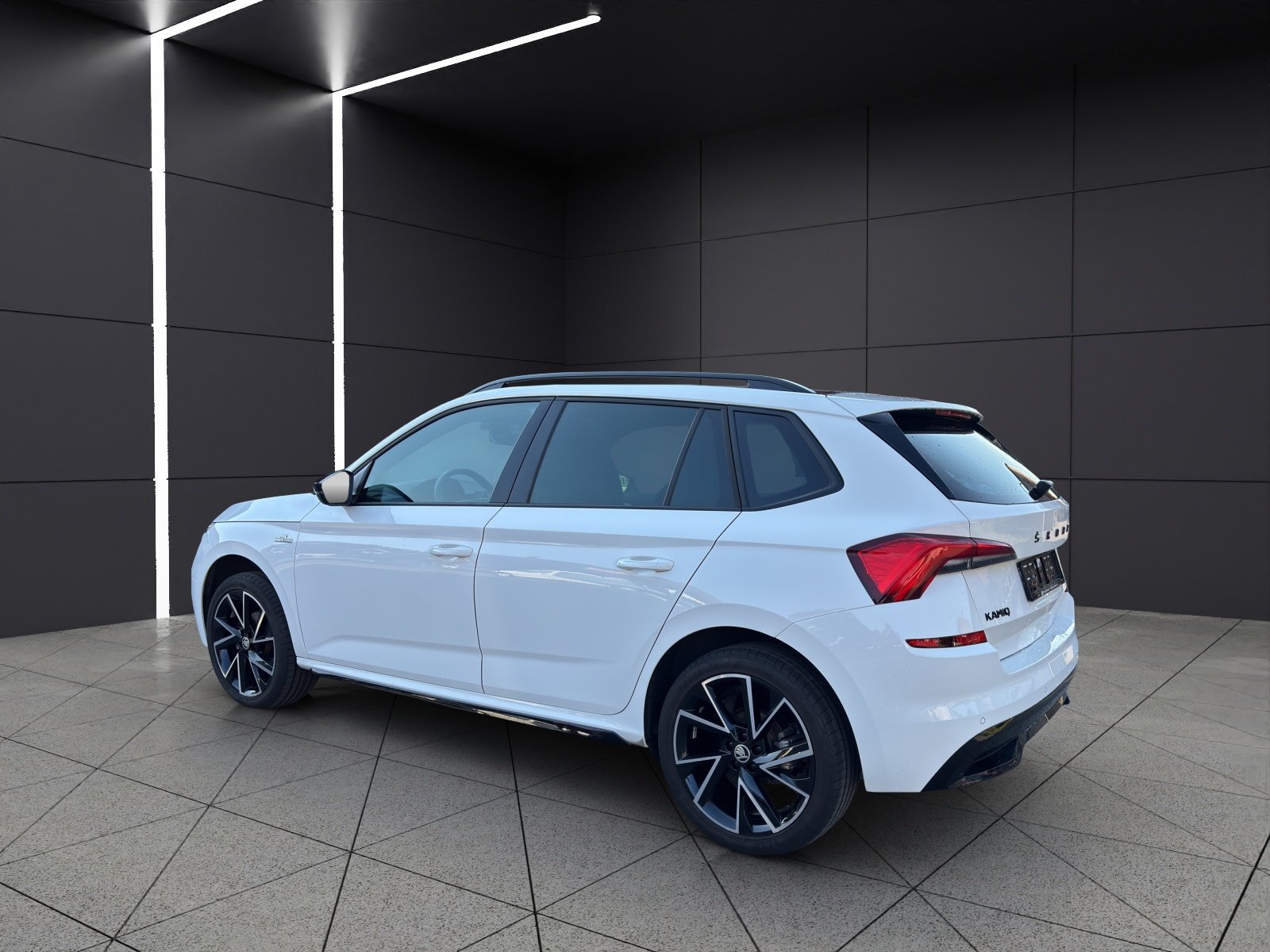 SKODA Kamiq 1.0 TSI Monte Carlo DSG, Benzin, Occasion / Gebraucht, Automatik - 4
