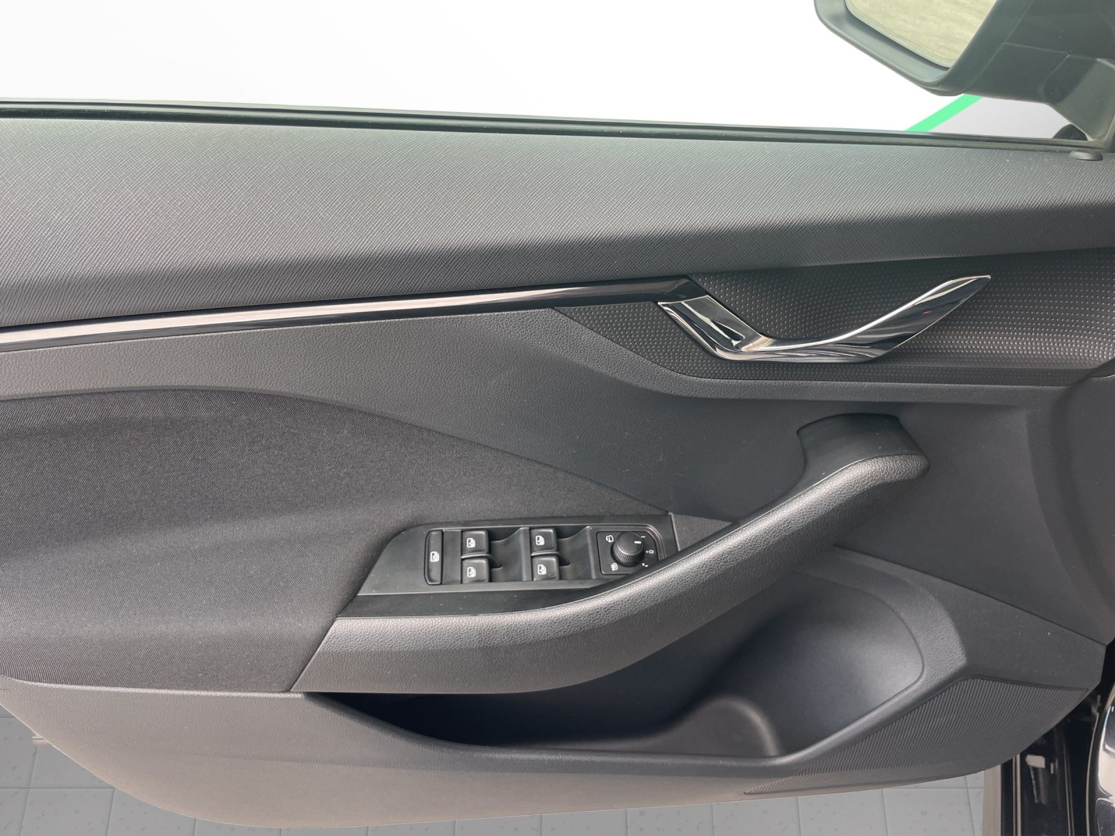 SKODA KAMIQ Ambition, Benzin, Occasion / Gebraucht, Automatik - 6