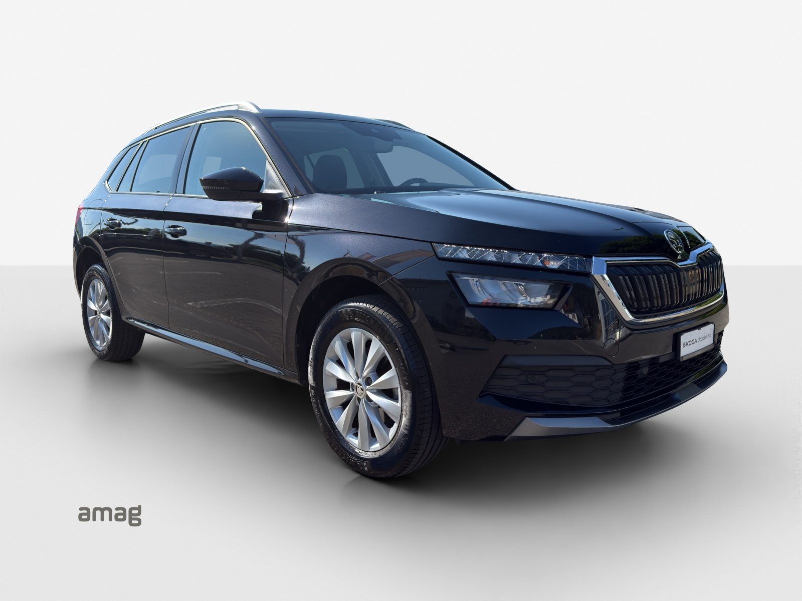 SKODA KAMIQ Ambition, Petrol, Second hand / Used, Automatic - 3