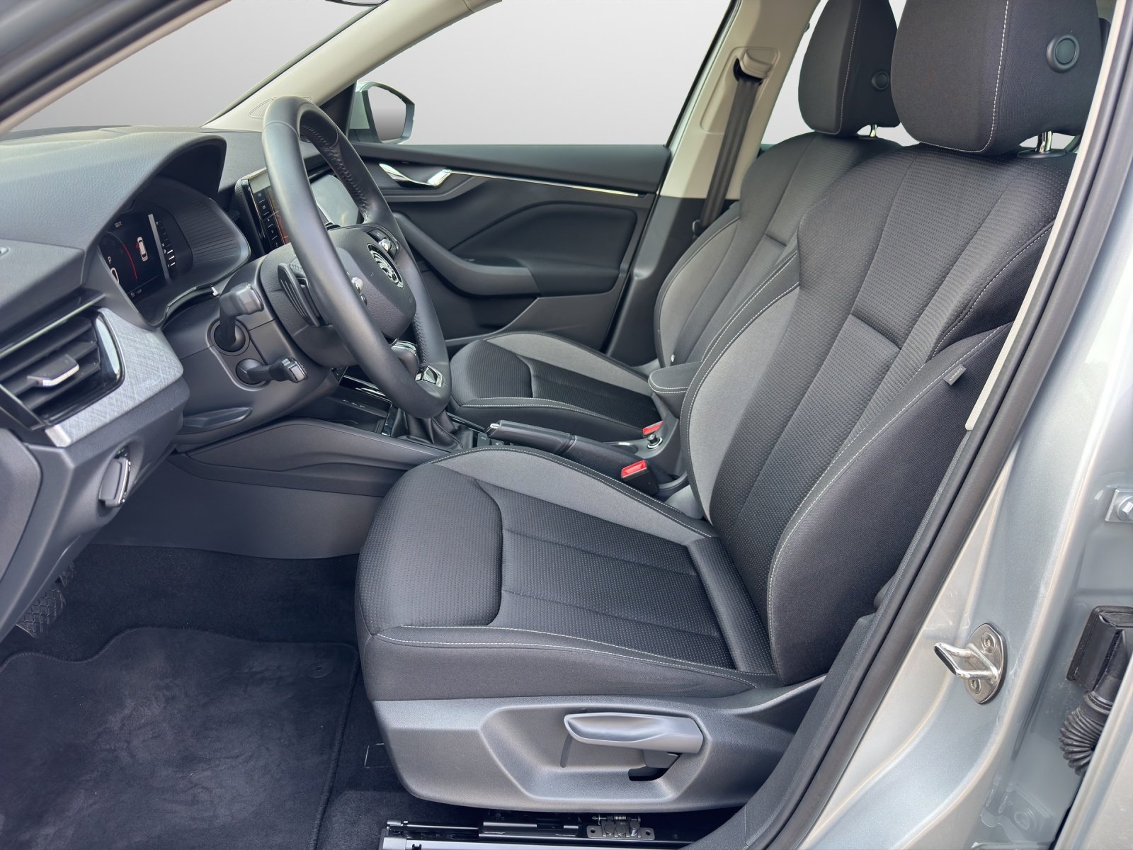 SKODA Kamiq 1.5 TSI Selection DSG, Essence, Occasion / Utilisé, Automatique - 5