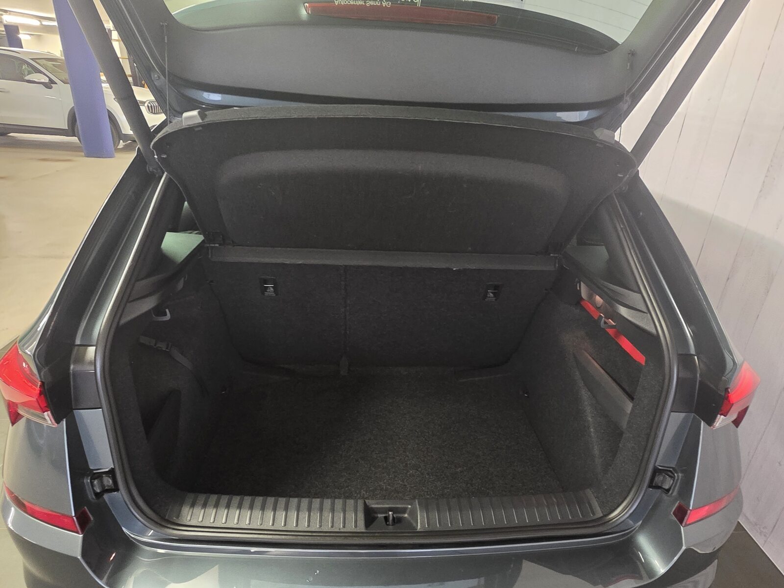 SKODA KAMIQ Monte Carlo, Benzin, Occasion / Gebraucht, Automatik - 6