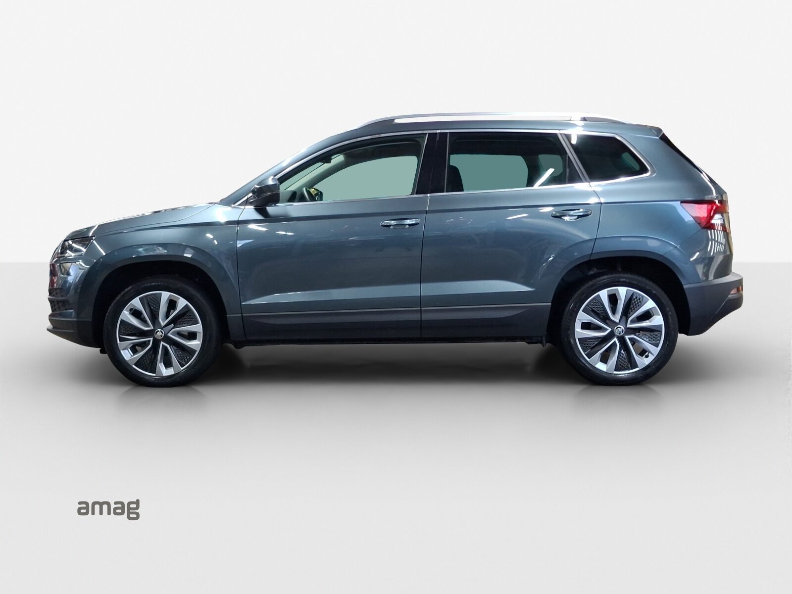 SKODA Karoq 1.5TSI Style, Petrol, Second hand / Used, Automatic - 2