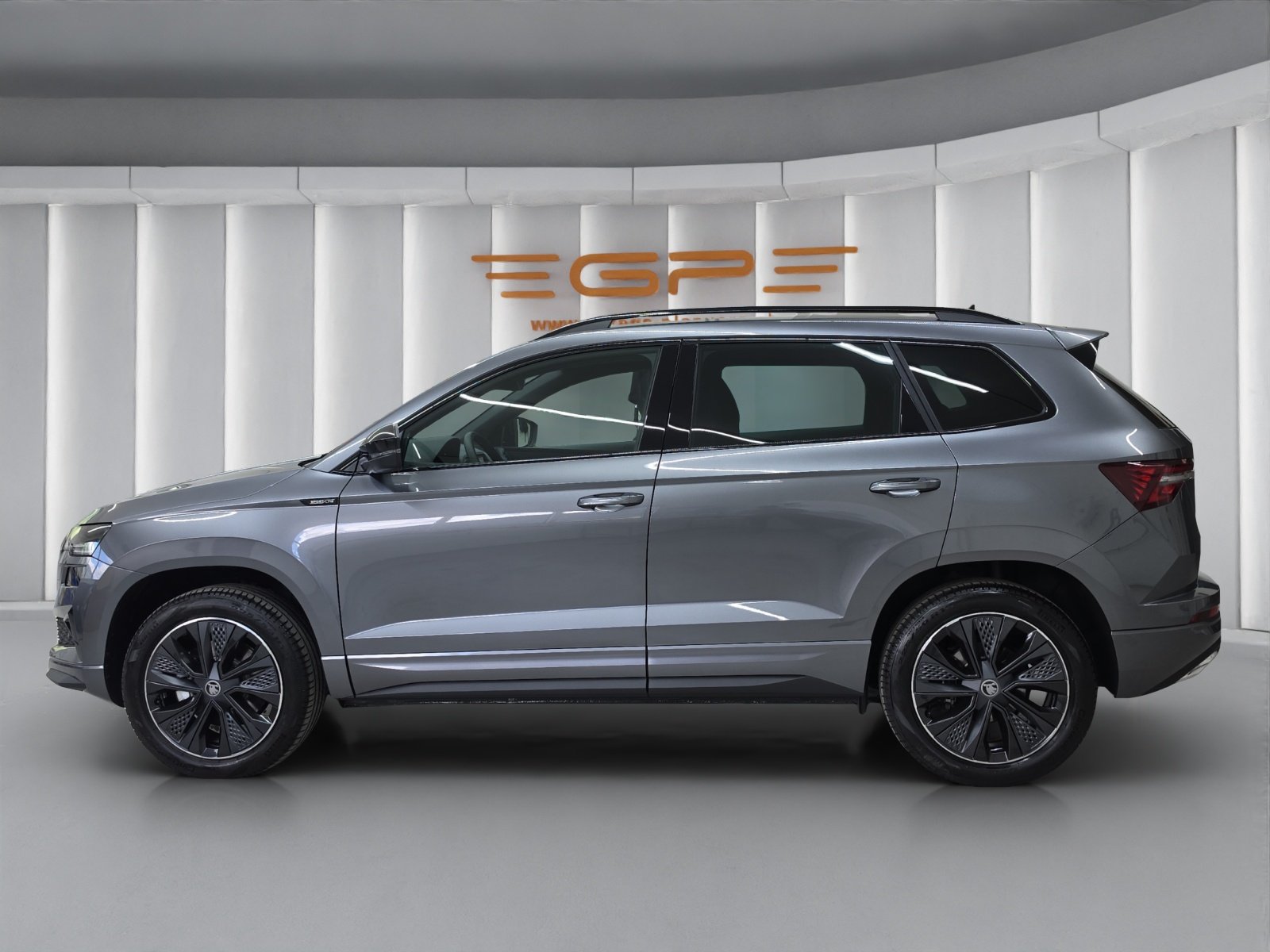 SKODA Karoq 2.0 TSI SportLine 4x4 DSG, Benzin, Neues Fahrzeug mit Tageszulassung, Automatik - 4