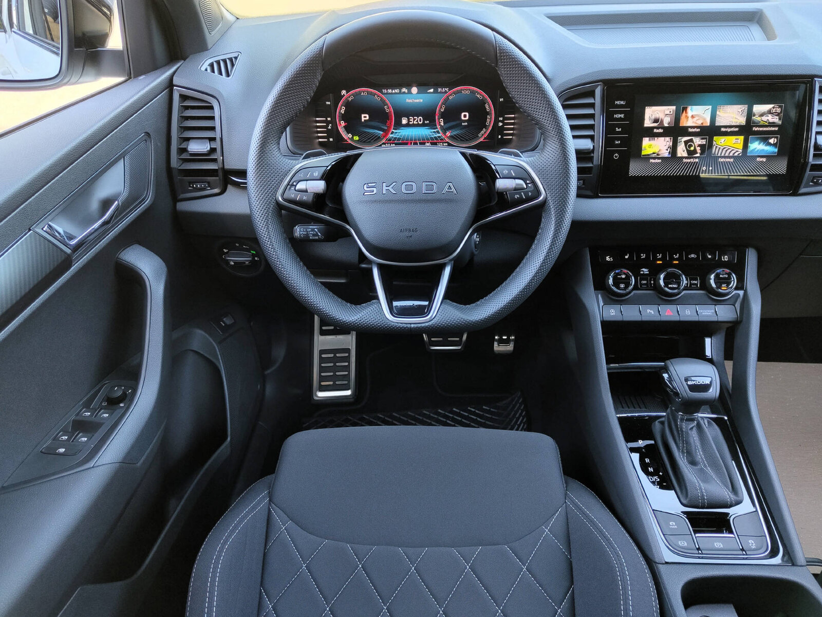 SKODA Karoq 1.5 TSI SportLine DSG, Benzin, Neues Fahrzeug mit Tageszulassung, Automatik - 5