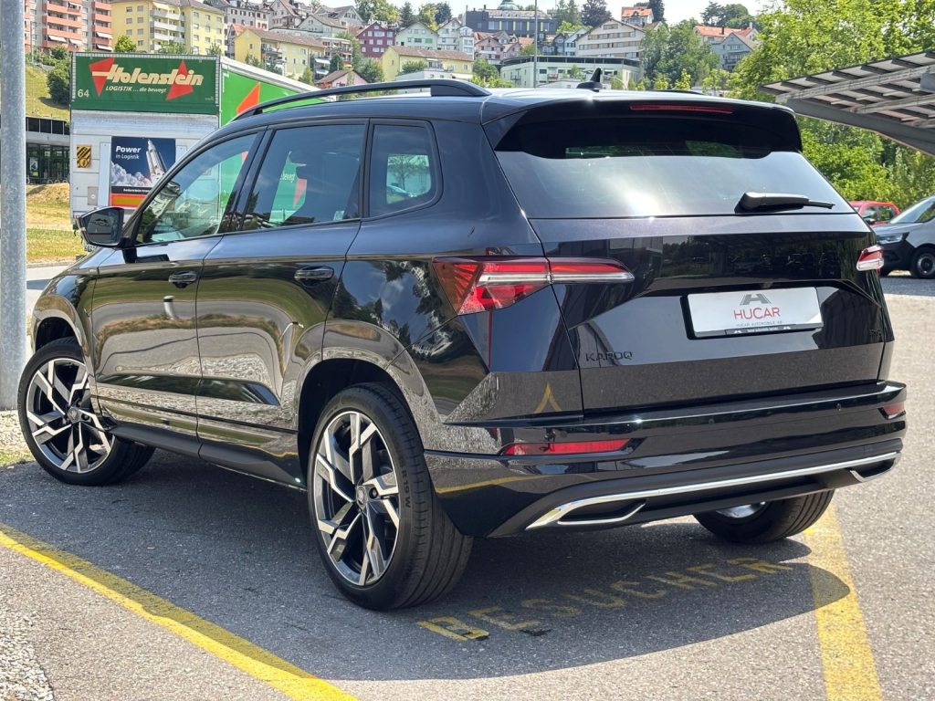 SKODA KAROQ 2.0 TSI SportLine 4x4 DSG, Petrol, New car, Automatic - 2