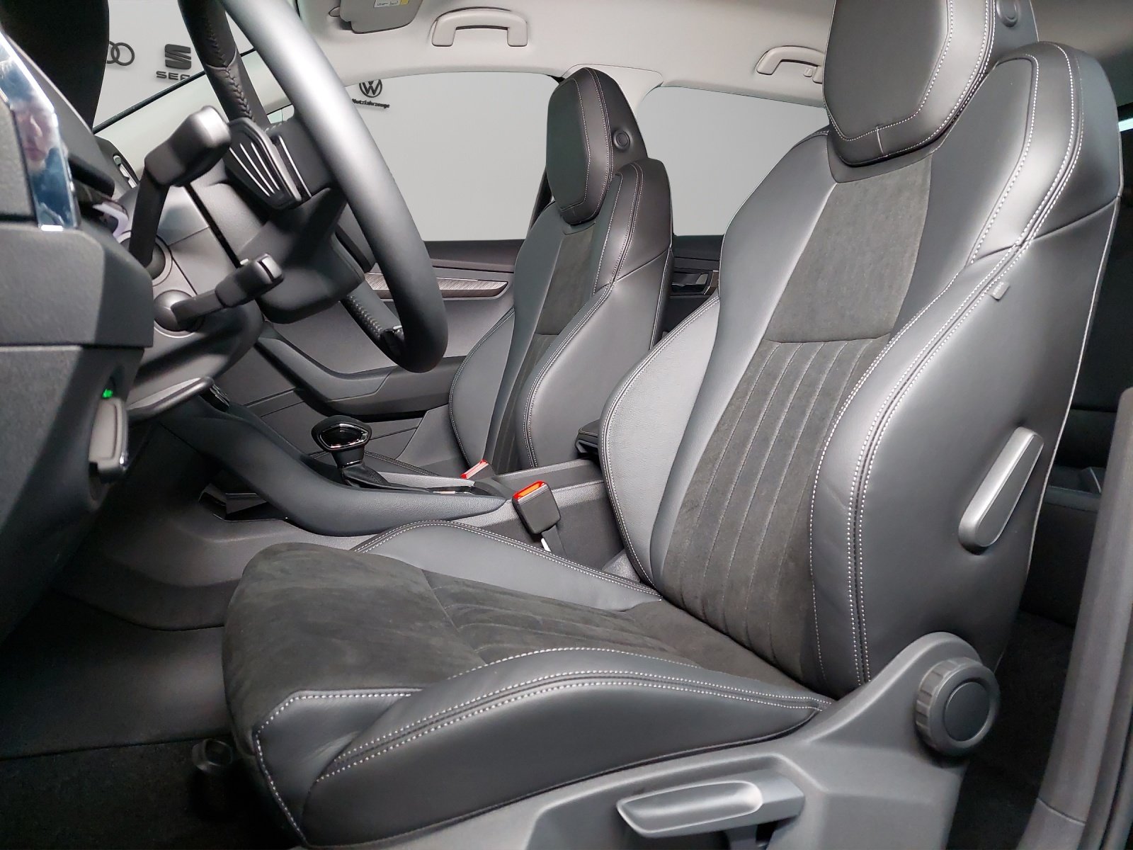 SKODA Karoq 1.5 TSI Dynamic DSG, Benzina, Auto nuove, Automatico - 6