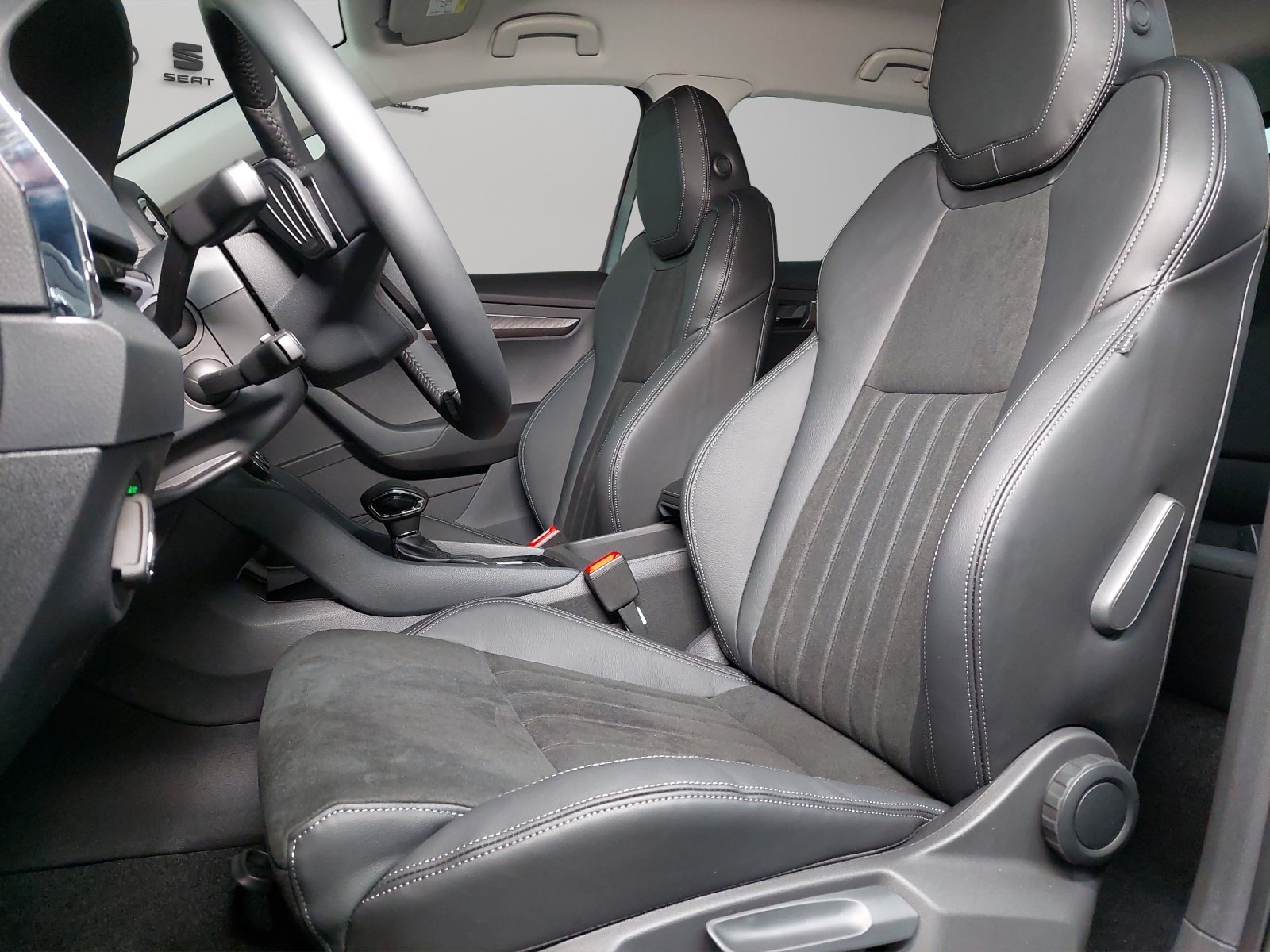 SKODA Karoq 1.5 TSI Dynamic DSG, Benzina, Auto nuove, Automatico - 6