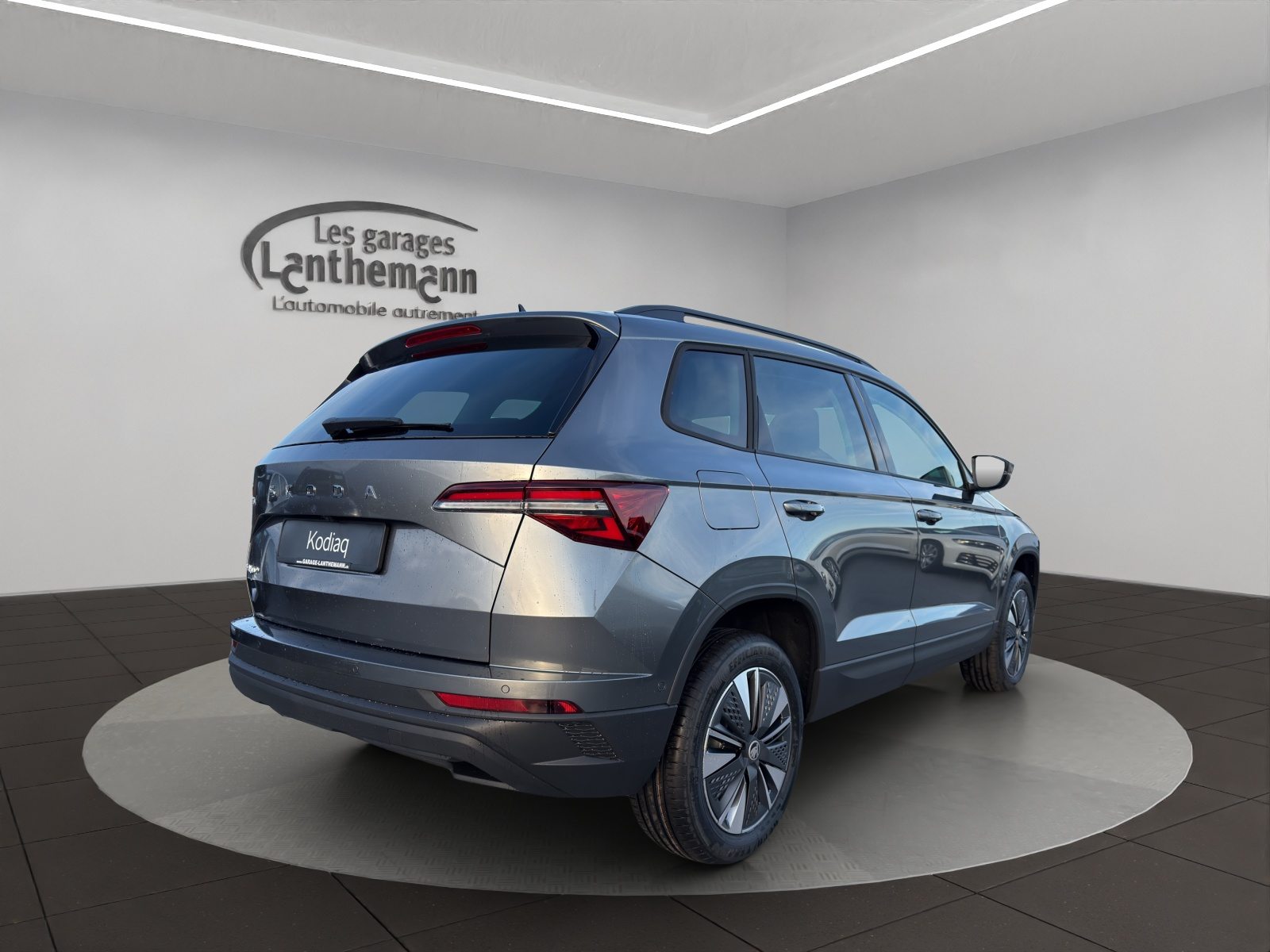 SKODA Karoq Dynamic (Netto), Benzina, Auto nuove, Automatico - 5