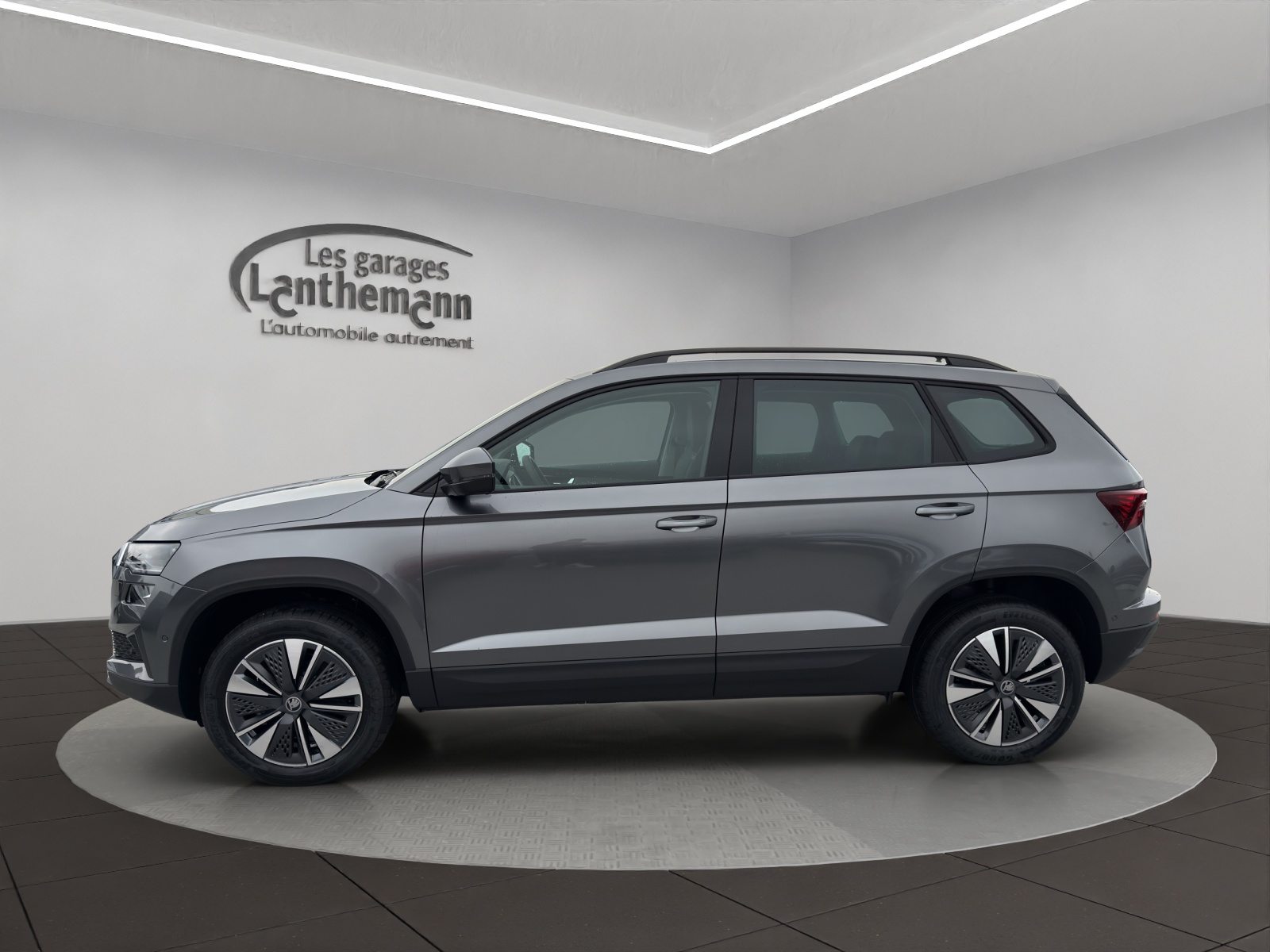 SKODA Karoq Dynamic (Netto), Benzin, Neuwagen, Automatik - 2