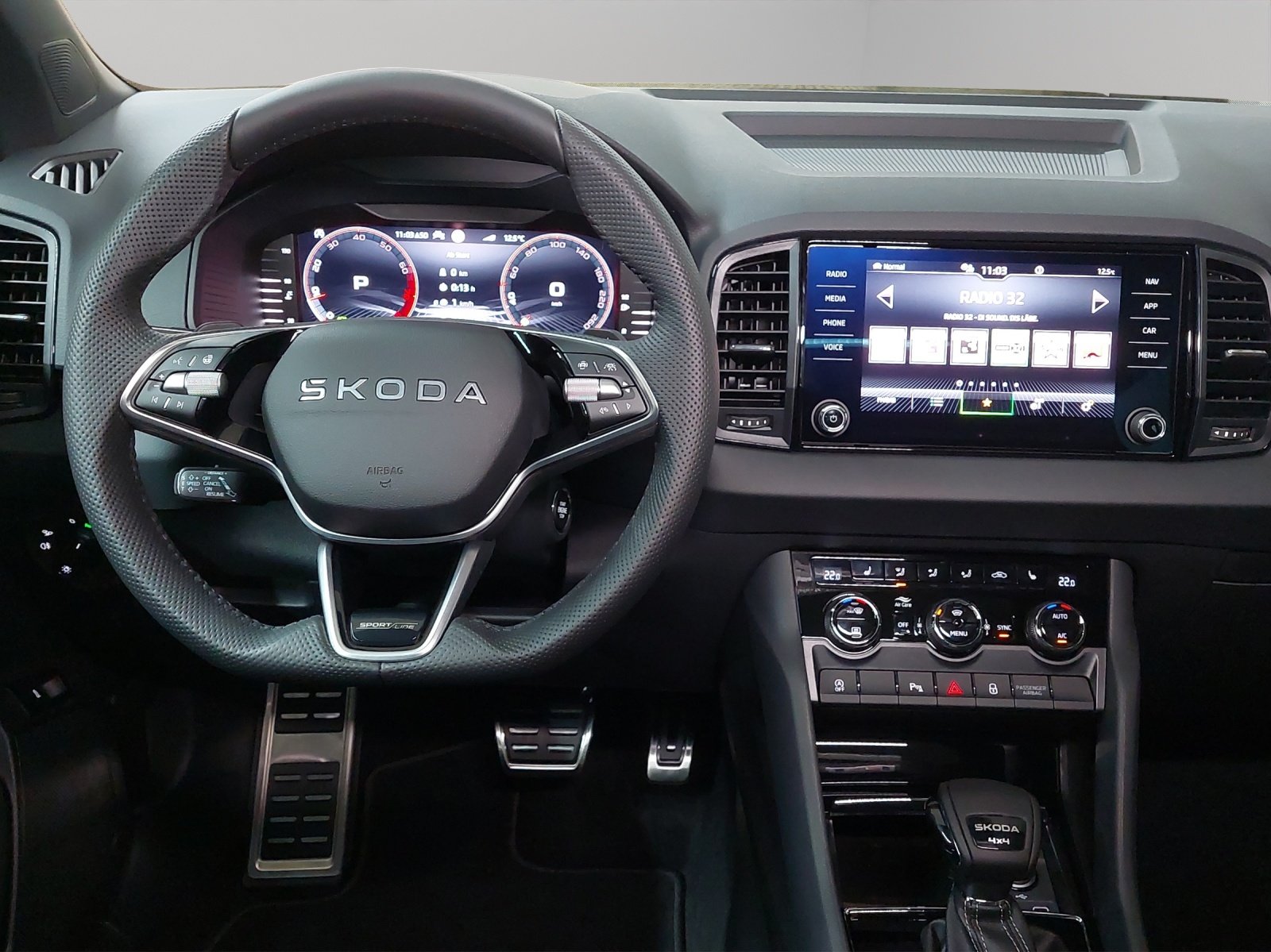 SKODA Karoq 2.0 TSI SportLine 4x4 DSG, Essence, Voiture nouvelle, Automatique - 7