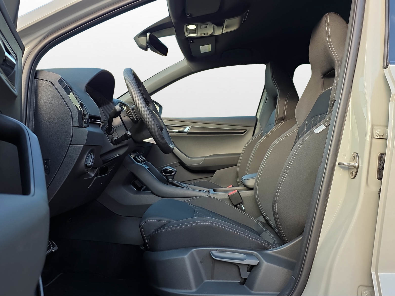 SKODA Karoq «Dynamic» Limited Edition (Netto), Benzin, Neuwagen, Automatik - 7