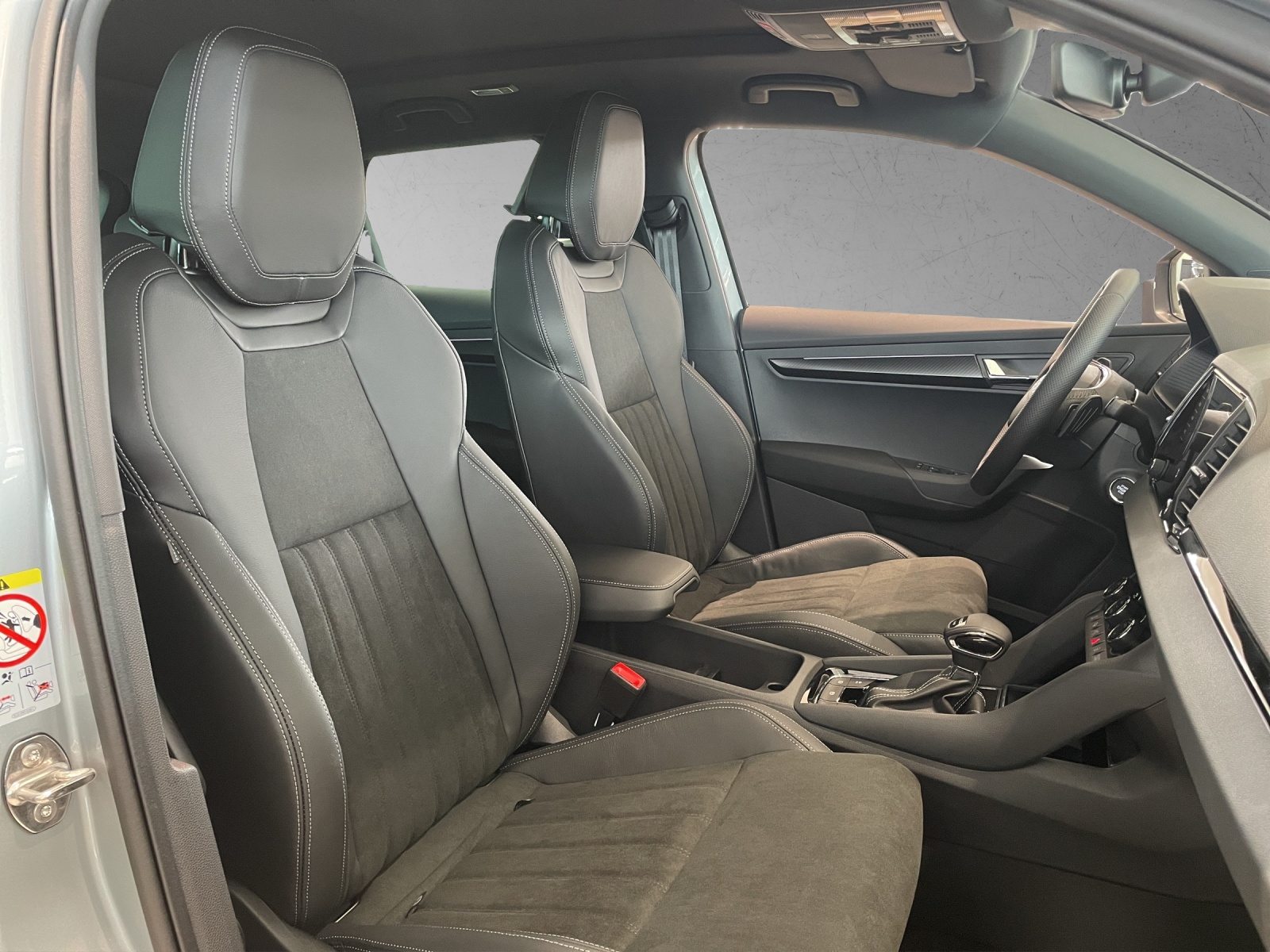 SKODA Karoq Sportline, Essence, Voiture nouvelle, Automatique - 7