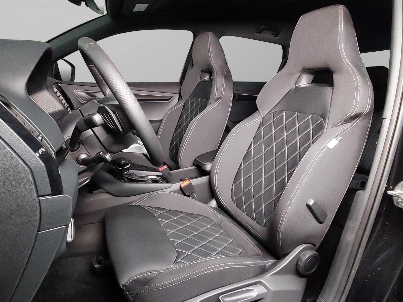 SKODA Karoq 2.0 TSI SportLine 4x4 DSG, Benzin, Neuwagen, Automatik - 6