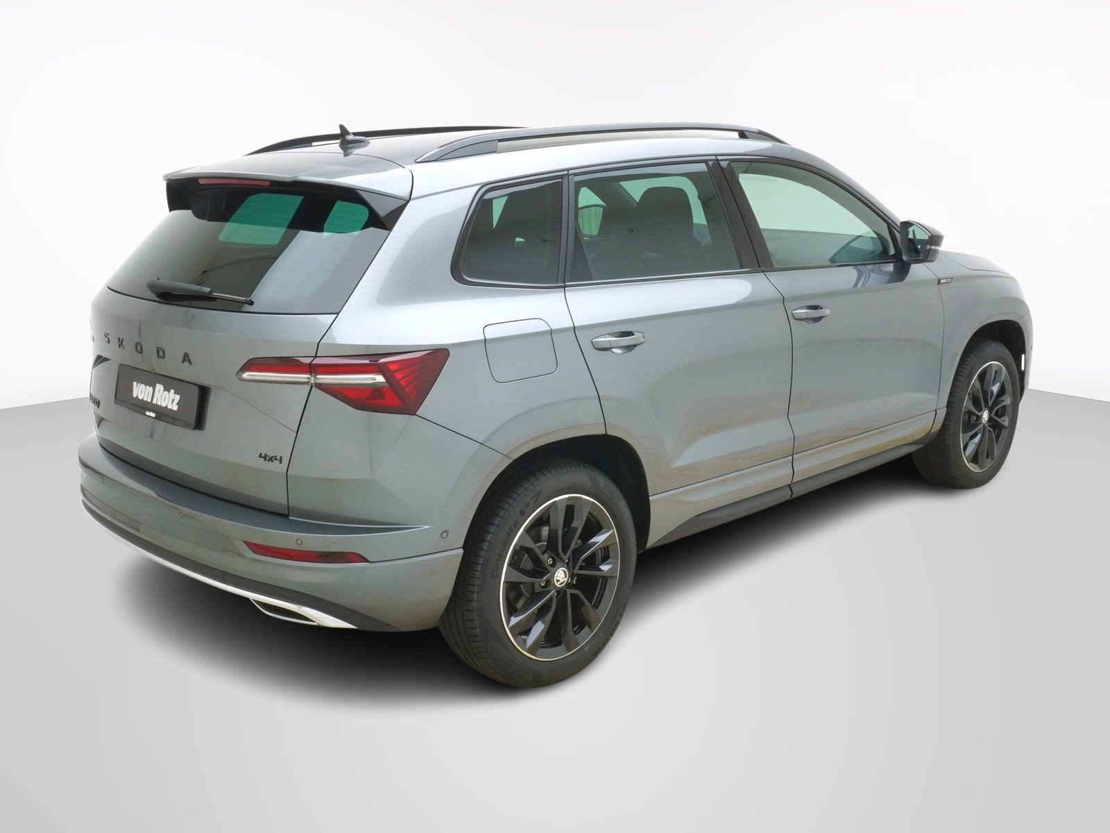 SKODA Karoq 2.0 TSI SportLine DSG 4x4, Petrol, New car, Automatic - 6