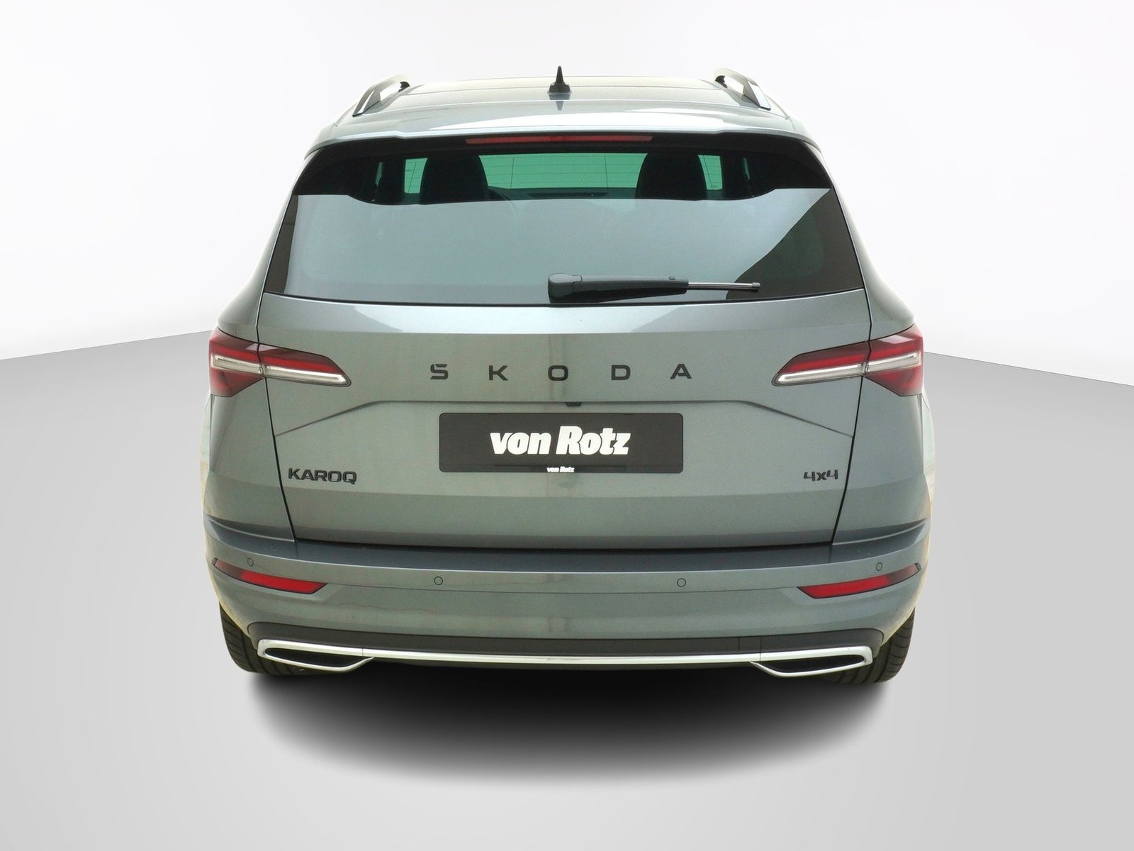 SKODA Karoq 2.0 TSI SportLine DSG 4x4, Petrol, New car, Automatic - 3